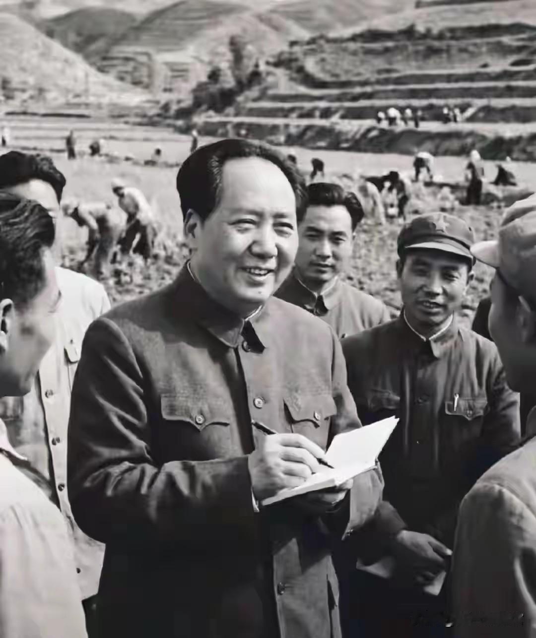把人民的事记在本上，操在心里，这就是人民领袖毛主席[心][赞][心]