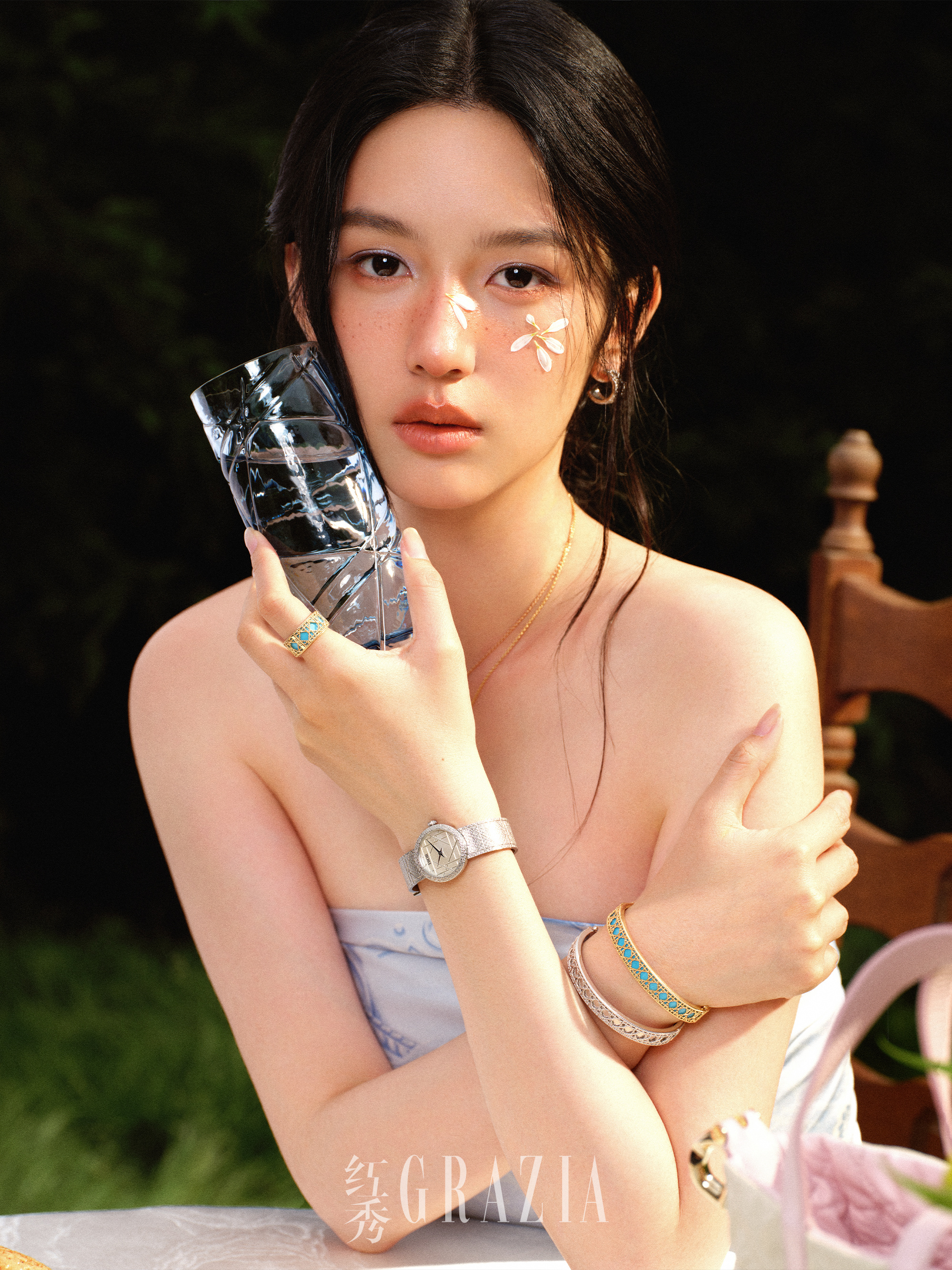 明媚 、清新的夏日女郎  ～   具备呼吸感和生机的美丽 ，也子这组 Grazi