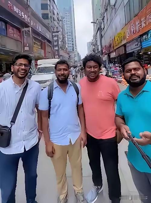 越来越多的印度人涌来中国了！
想来中国定居？是旅游潮还是移民潮？

我搞不懂，放
