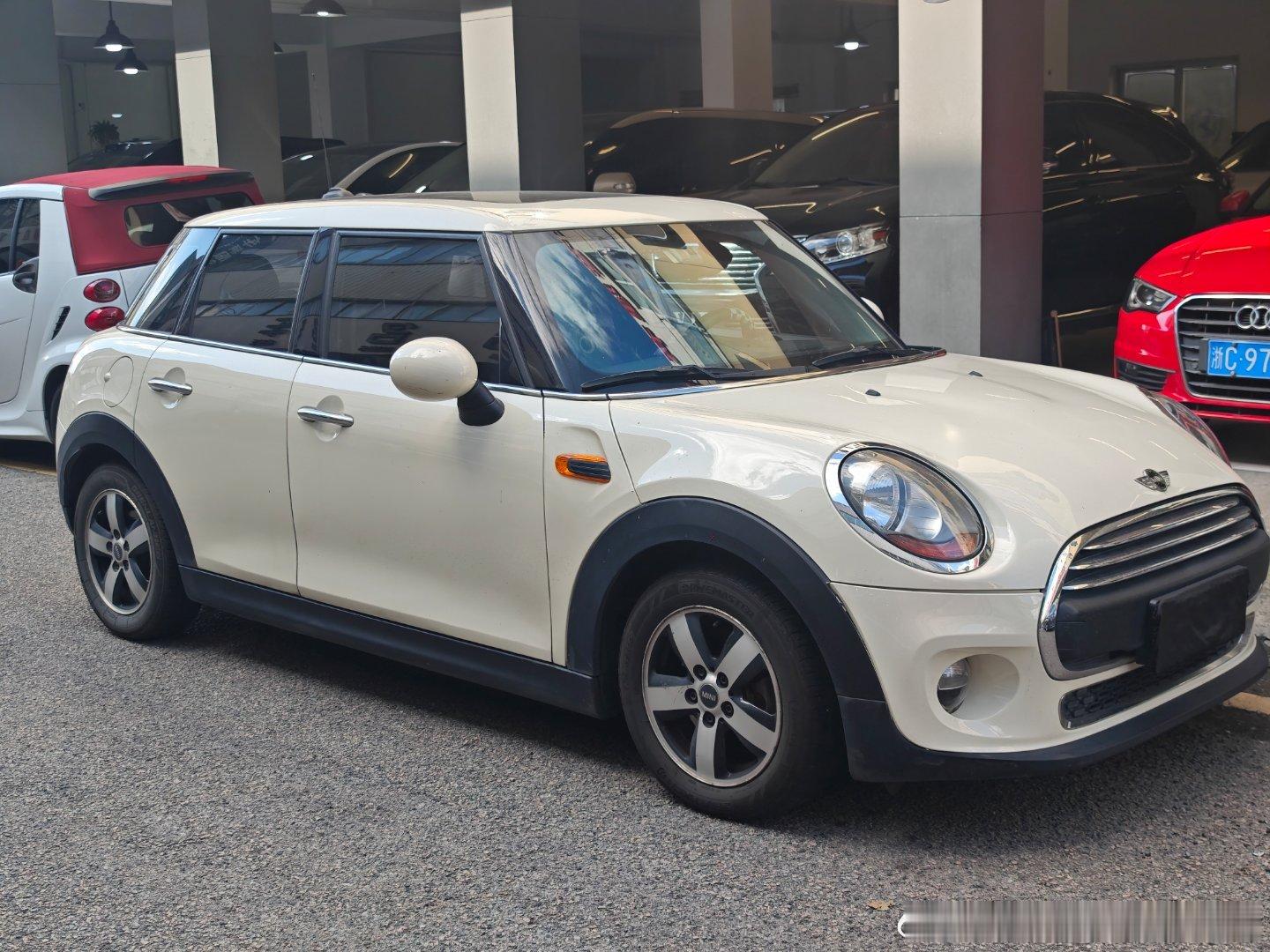 Mini one+  5门版上牌2016年 公里10万代步练手合适 价格便宜39