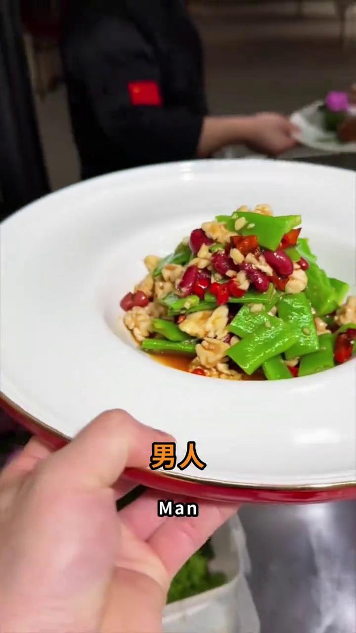 把野心放在搞事业上，把魄力放在闯江湖上，把热忱放在追热爱上。男人就该在事业里杀伐