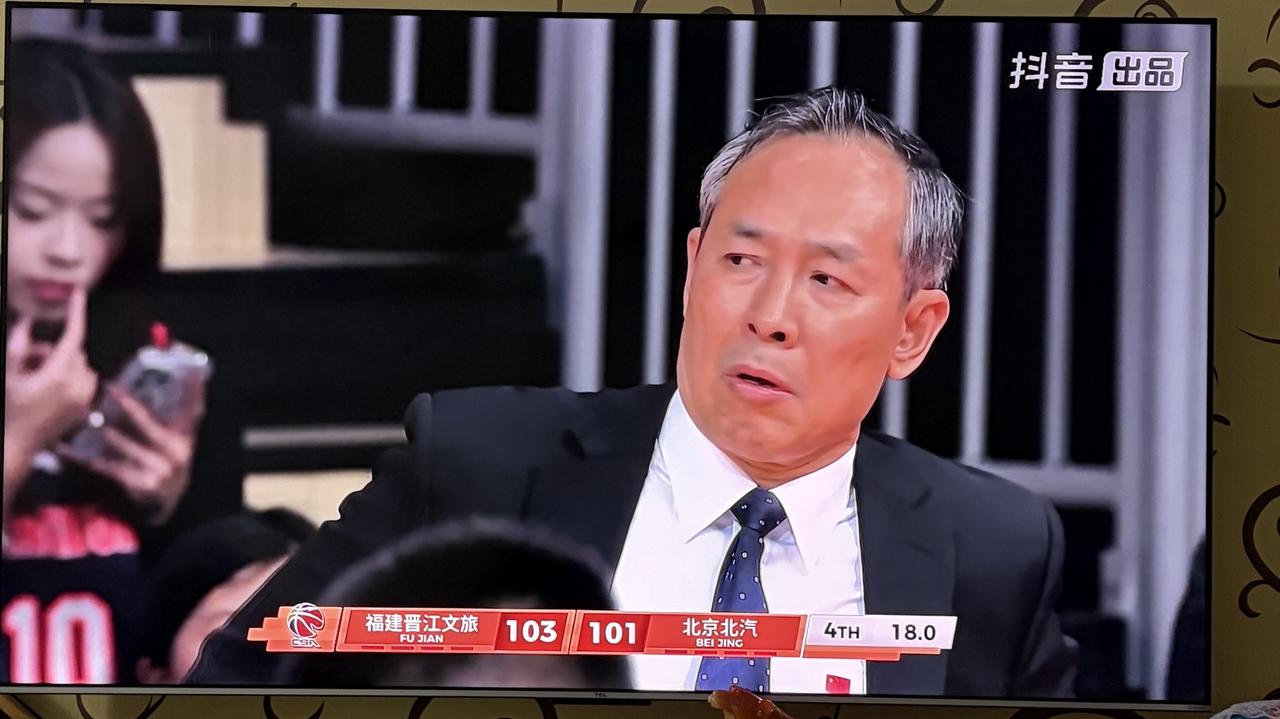 北京北汽男篮丢人丢大发了！
今晚竟然不可思议的输给了排名第18位的福建男篮！
本