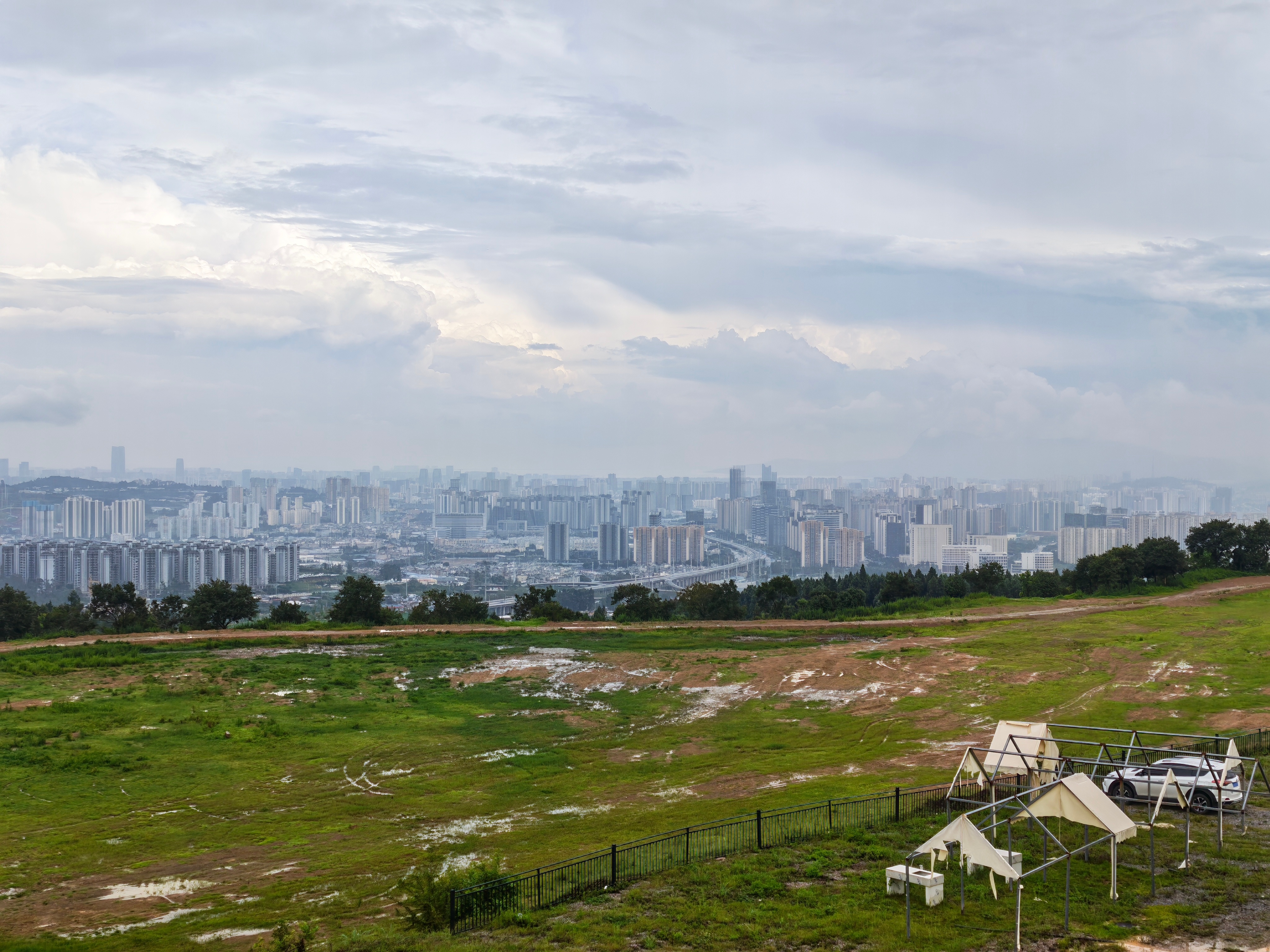 下雨天也阻挡不了我出来露营吃烧烤 昆明·雲顶·野