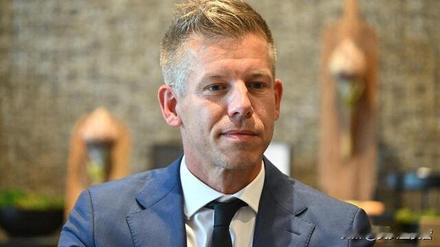 匈牙利总理毛焦尔会见北约秘书长吕特时表示，匈牙利不会向乌克兰提供武器和军事装备用