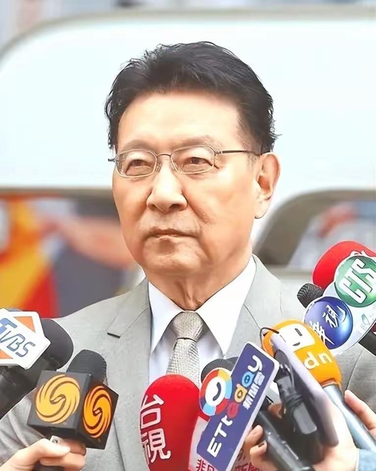 大家还记得当年痛骂李登辉“卖台”的赵少康吗？现在他帮民进党说话，还无凭无据骂大陆