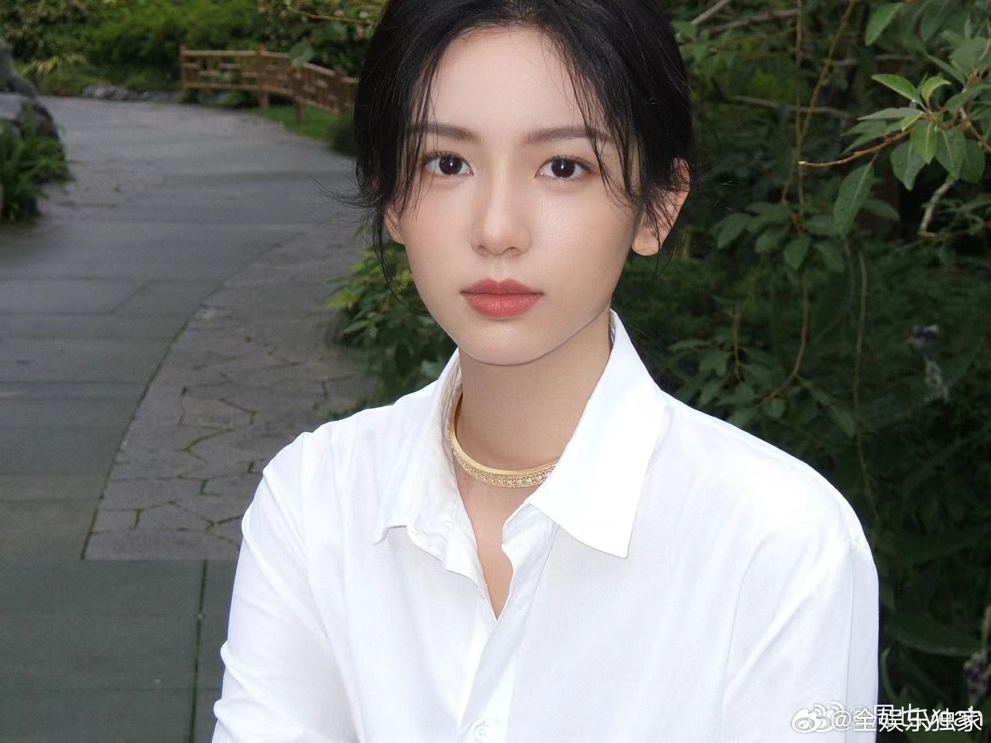 周也[超话]周也泼水有孟子义当年那味了你好星期六周也泼水环节杀疯了！手速快到残影