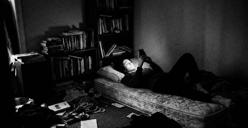 人生毁灭清单：生活不是一天崩塌的大多数人都会恐惧一场突如其来的雪崩——失业、重病