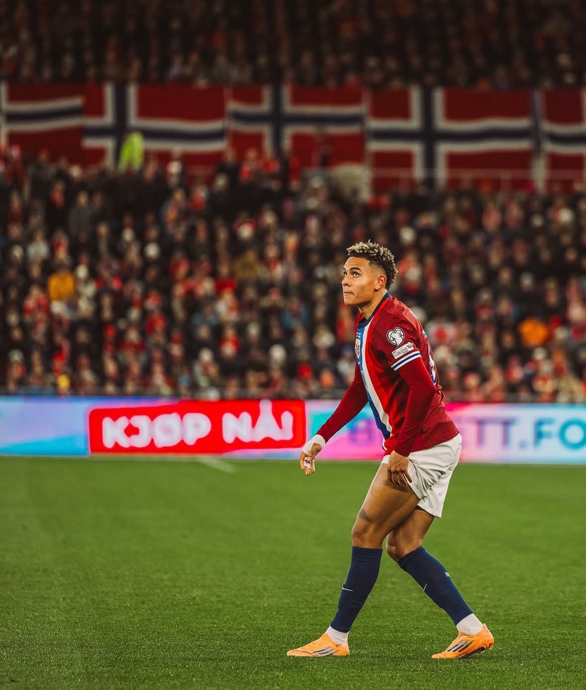 每体：巴塞罗那正在关注安东尼奥·努萨；球探已经考察过他超过 10 次，但莱比锡想