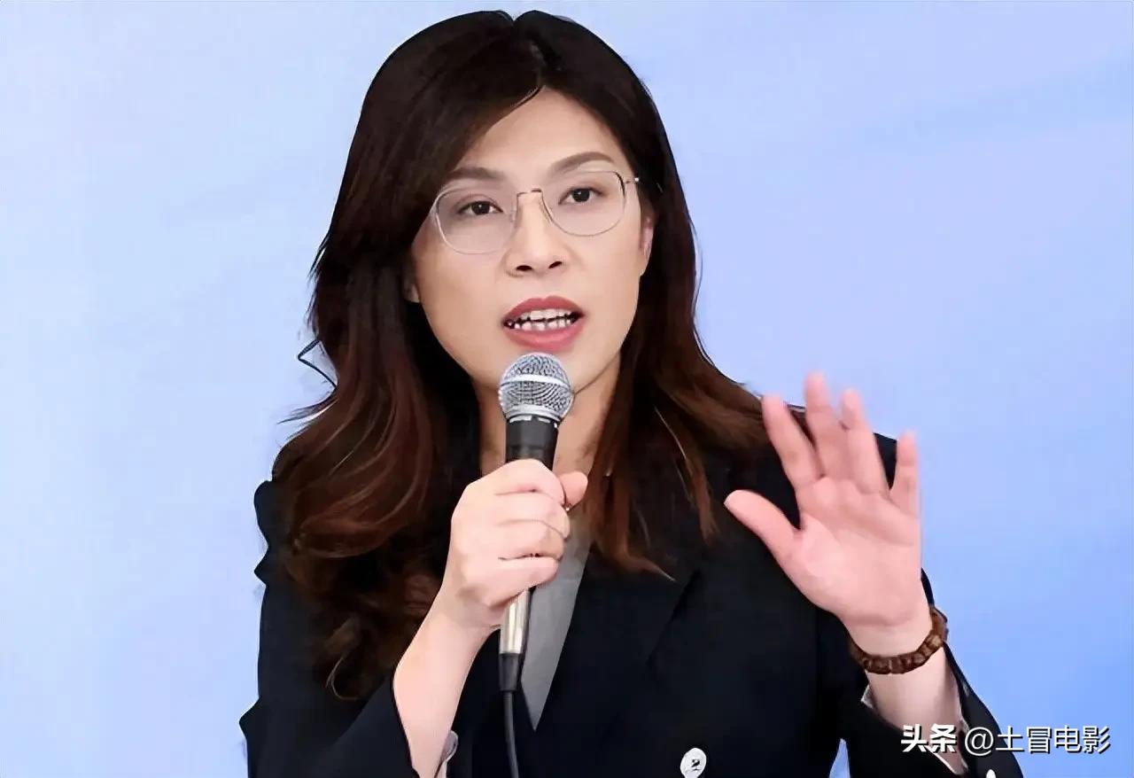 国民党主席郑丽文受邀4月访陆推动和平交流，民进党当局却急得跳脚威胁判刑，遭国民党