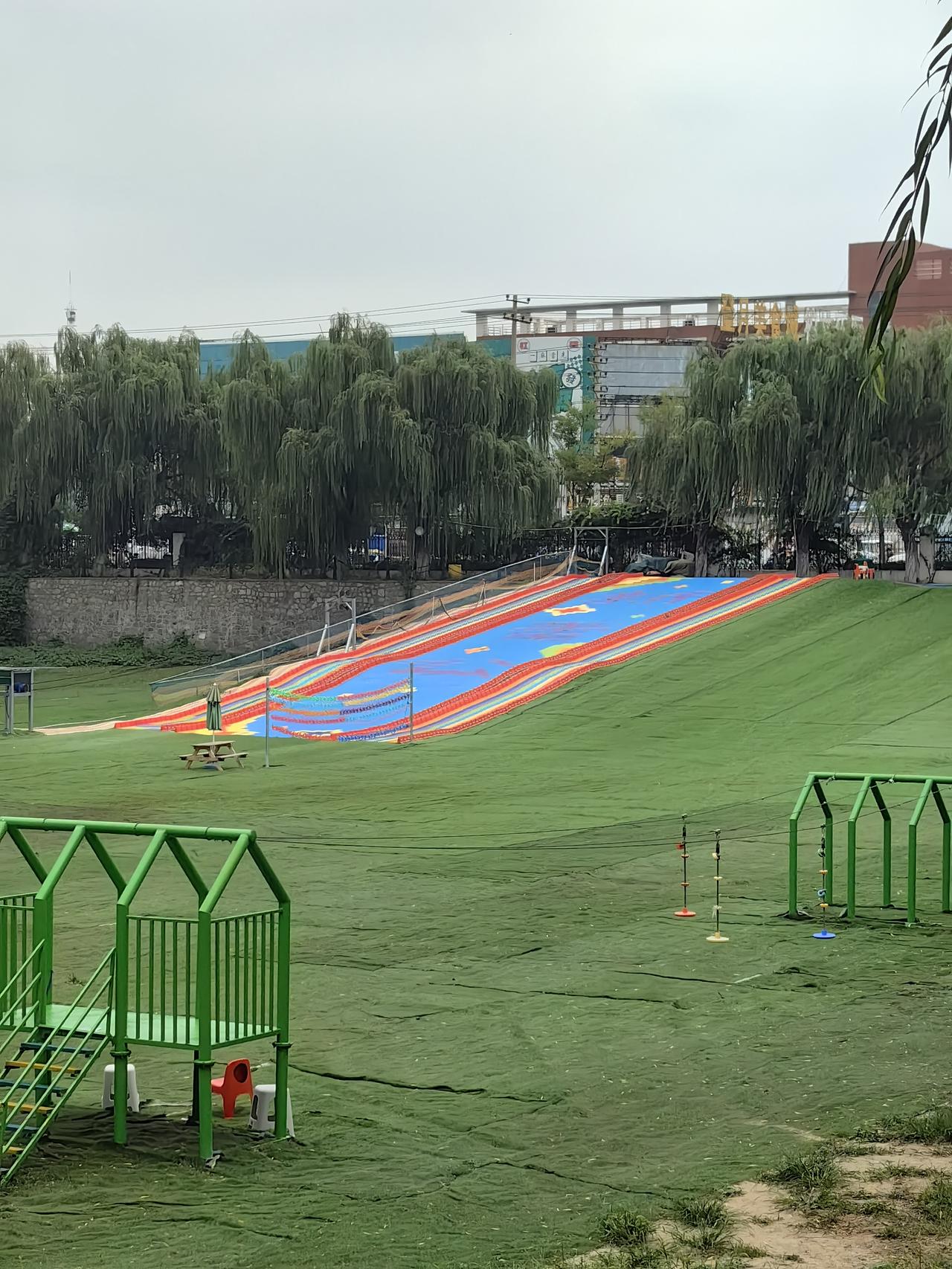 世纪数码值得申购吗？
    今天世纪数码申购，由于资金占用了周四的时间，所以时