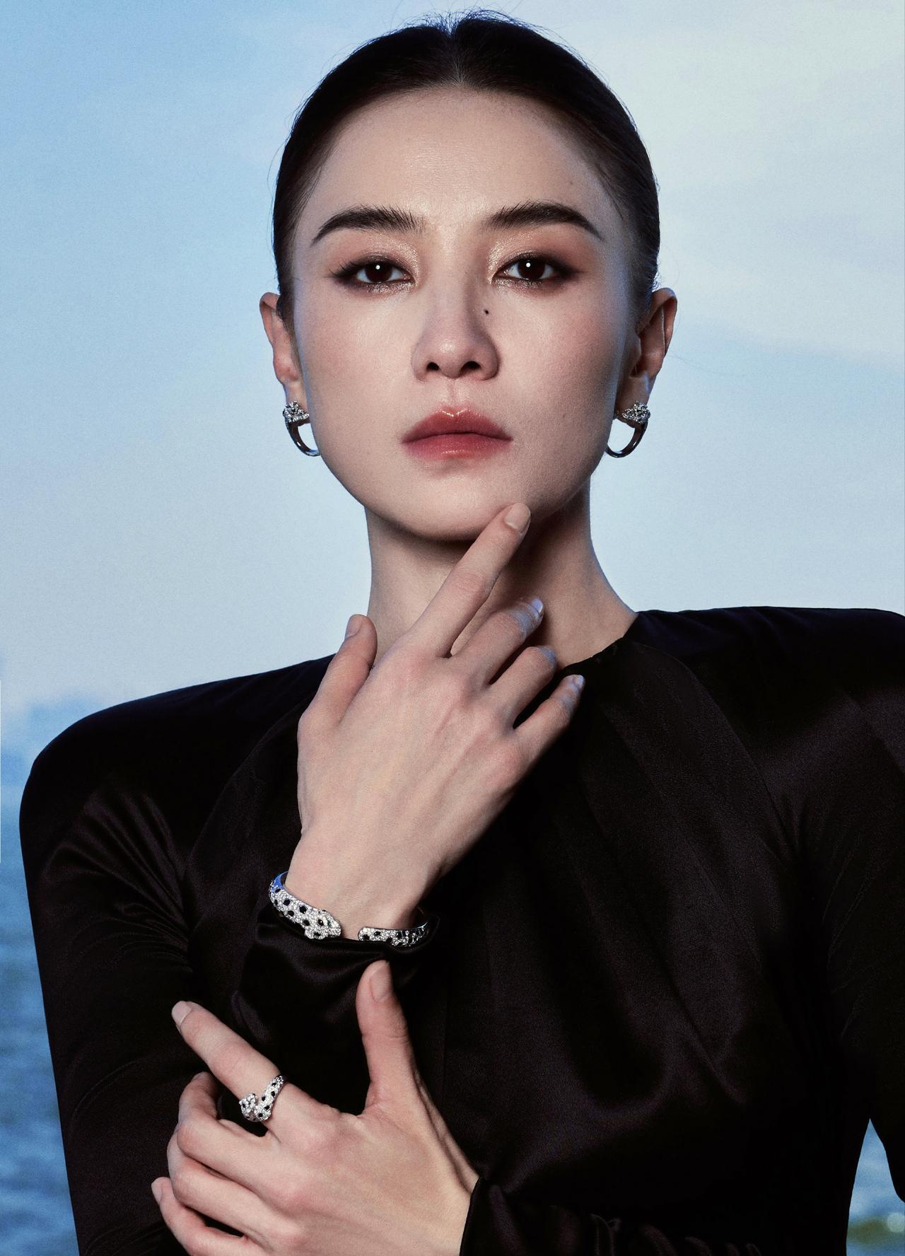 宋佳的演技真的没的说，不管是台词、情绪还是角色塑造的能力都很到位，可以算的上是行