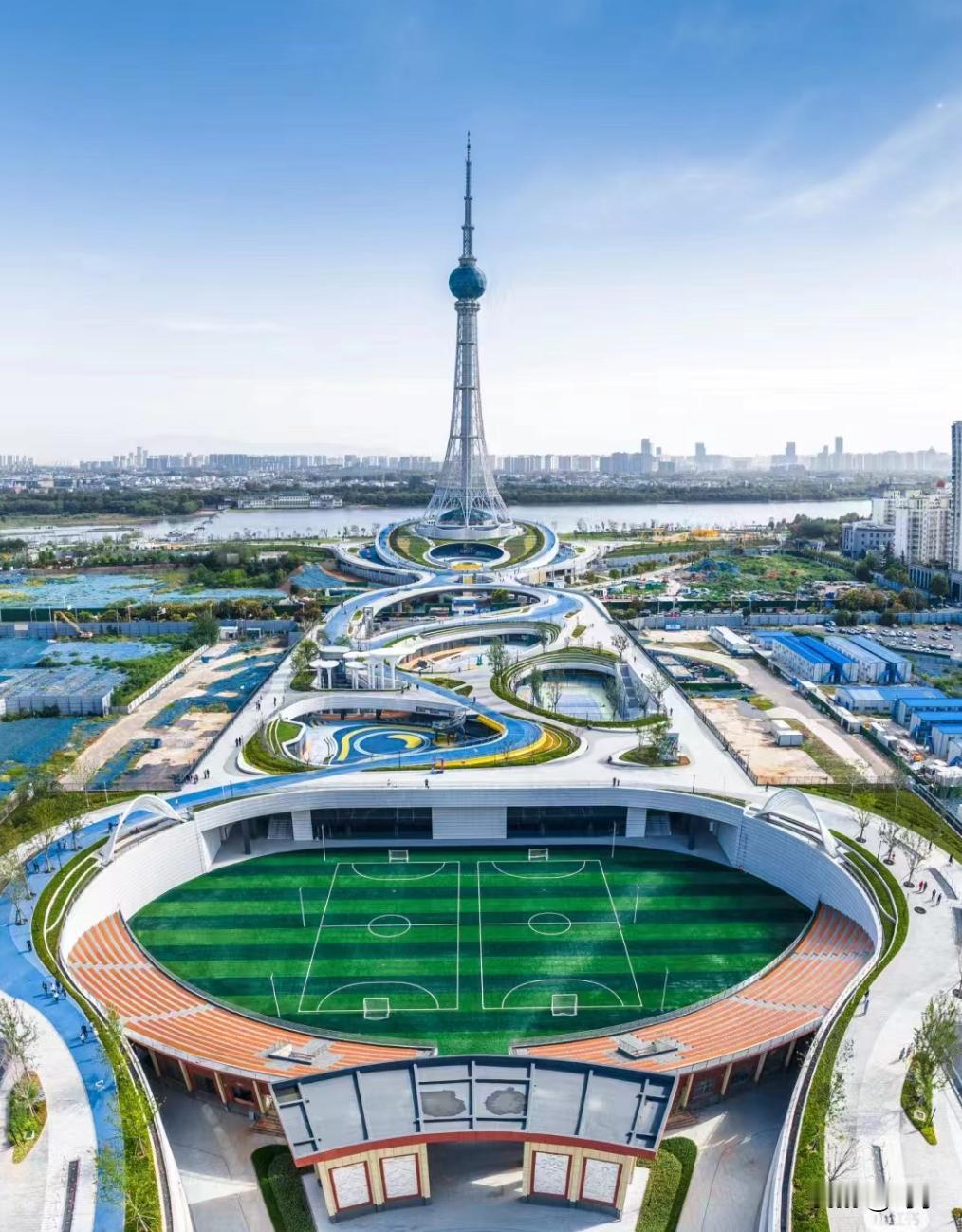 城市阳台地标项目完美呈现！
随着洛阳城市阳台项目的完美呈现，越来越多的人到此打卡