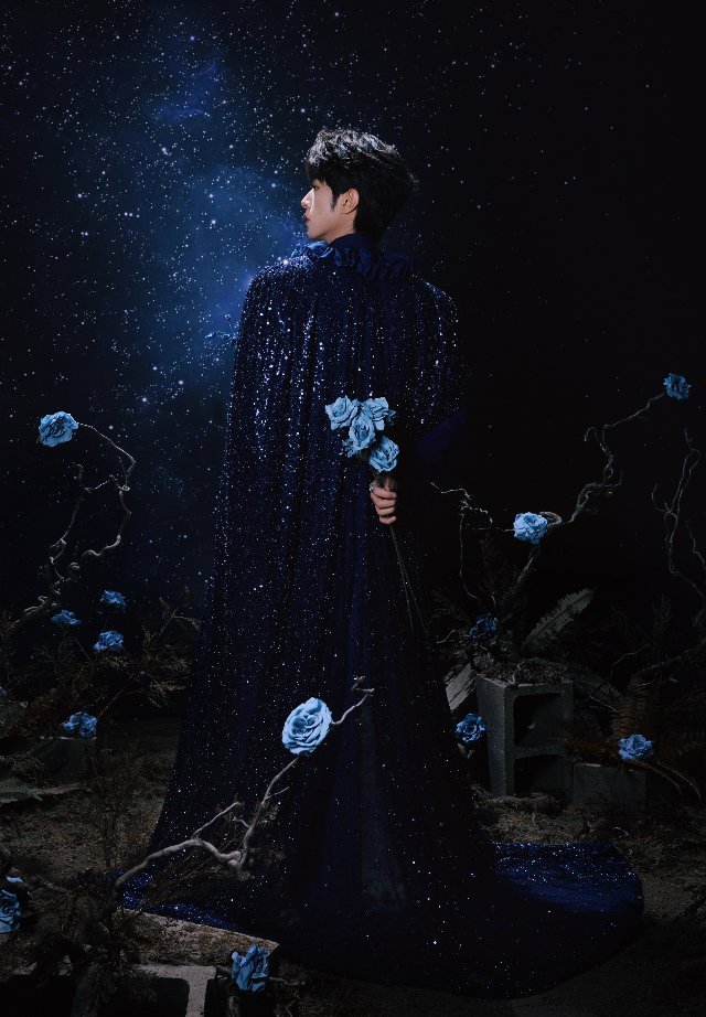 李沛恩 lpe沛雨润辰·廿玖拾光 想写一封情书 送给未来的你. 𝓘 𝔀𝓪?