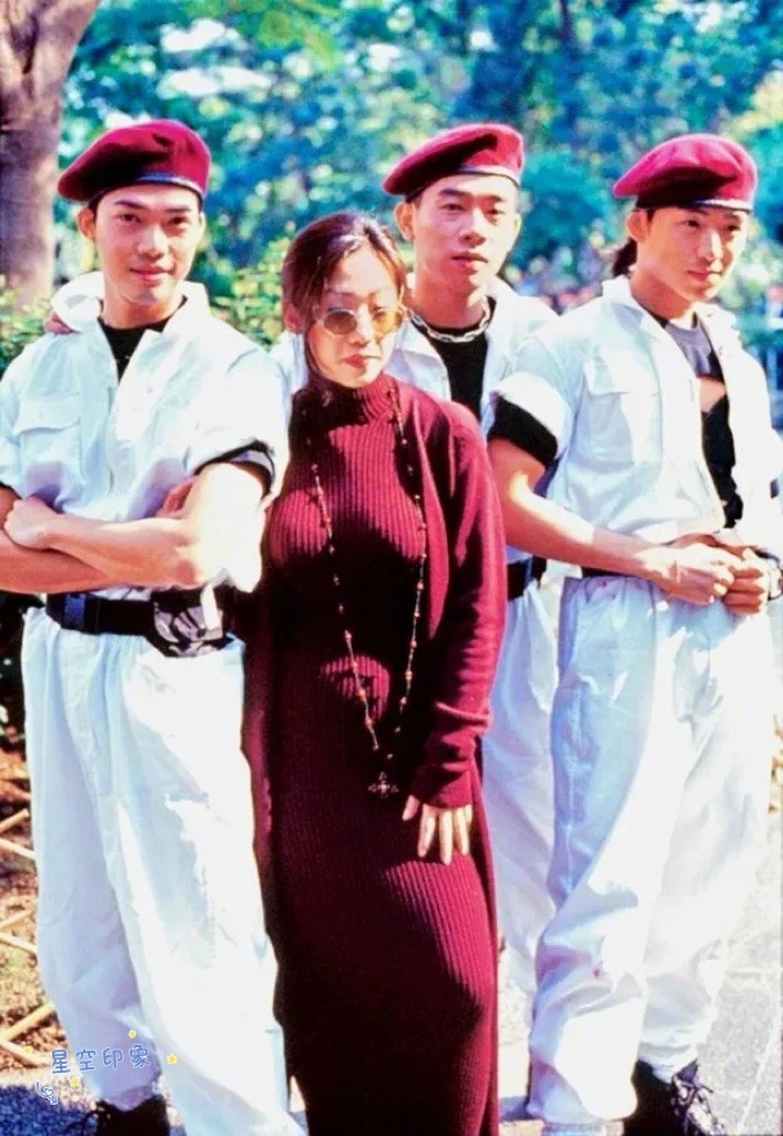 陈小春害怕林忆莲 1994年，刚出炉的“风火海组合”陈小春、谢天华、朱永棠三人与