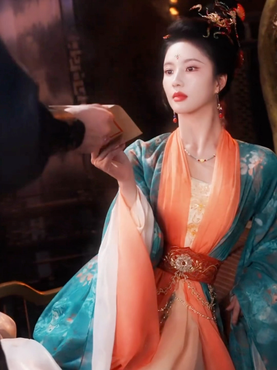 谢玉璋逗狗：完全女王行为 