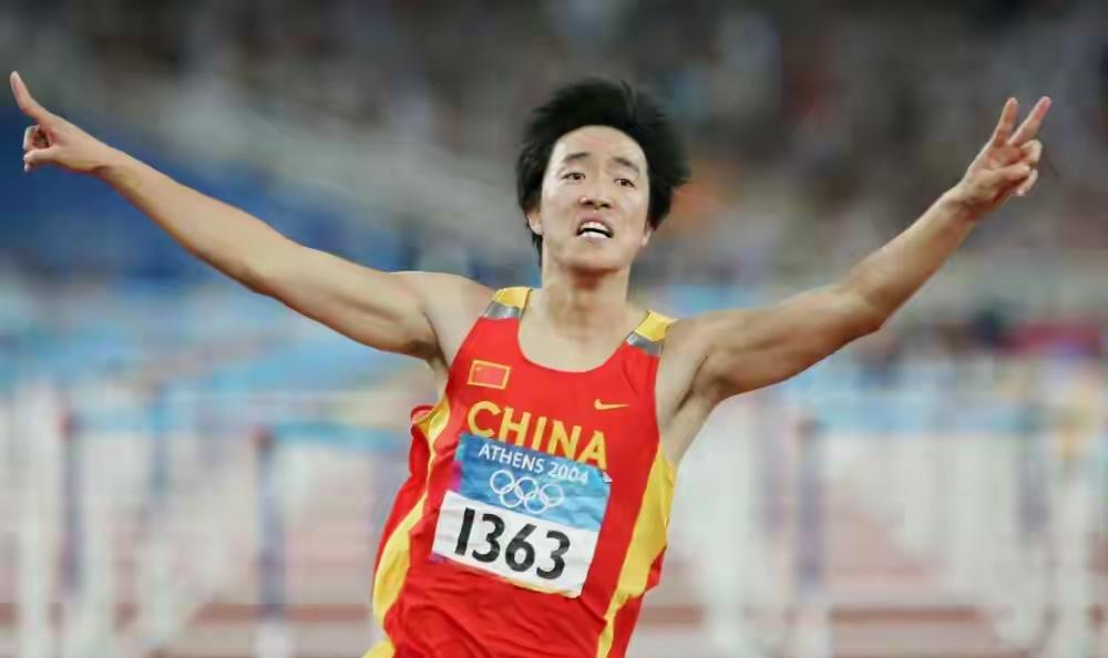 刘翔彻底告别体育局，走向市场化

49.4万买断，跟上海体育局彻底说拜拜了。当年