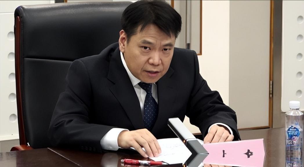 全球能源市场最近一段时间波动幅度一直居高不下，地缘冲突持续搅动大宗商品价格。两个