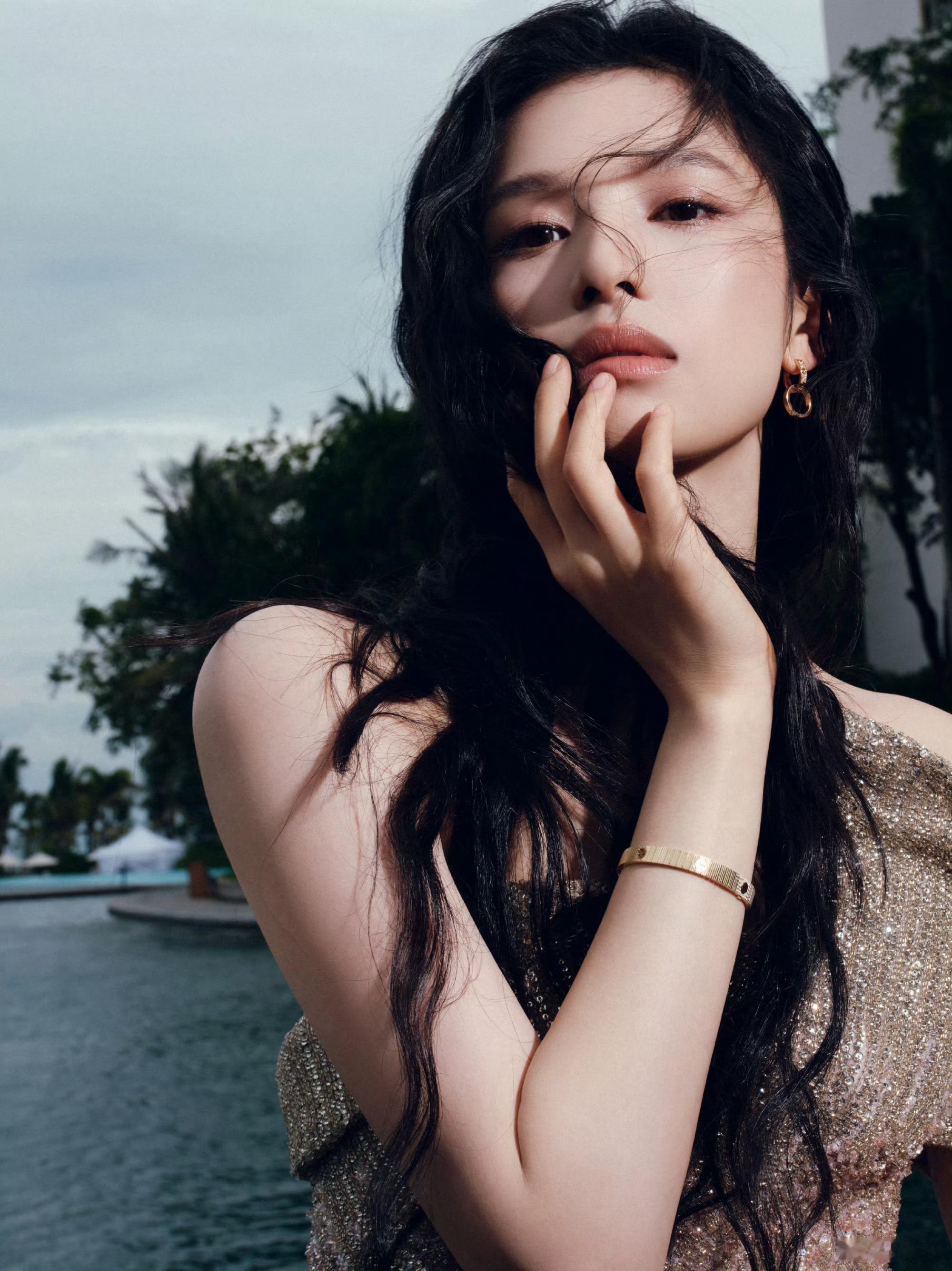 张婧仪 脸适配身材张婧仪地母系 的脸就是很适配她的身材[期待]地母系美人大气又明