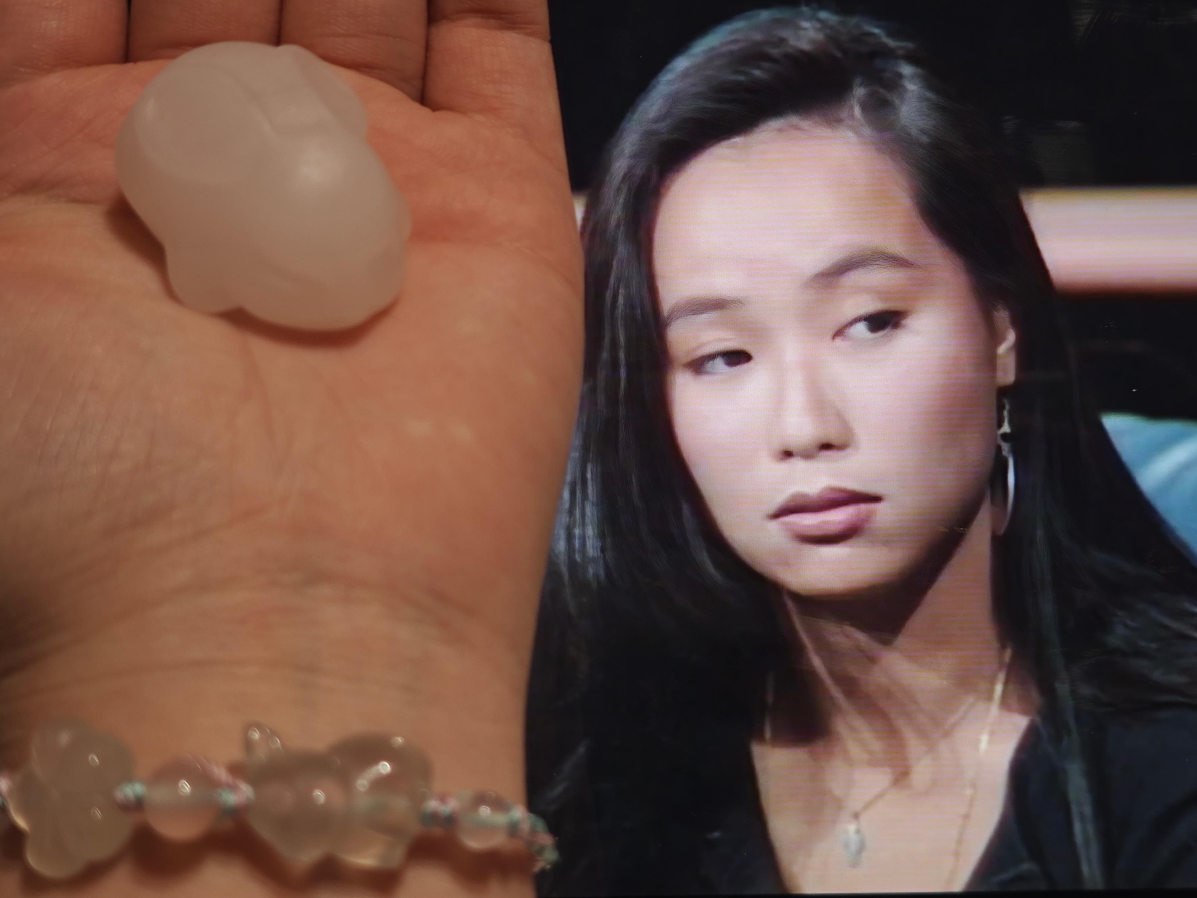 问：图里有几只兔子 