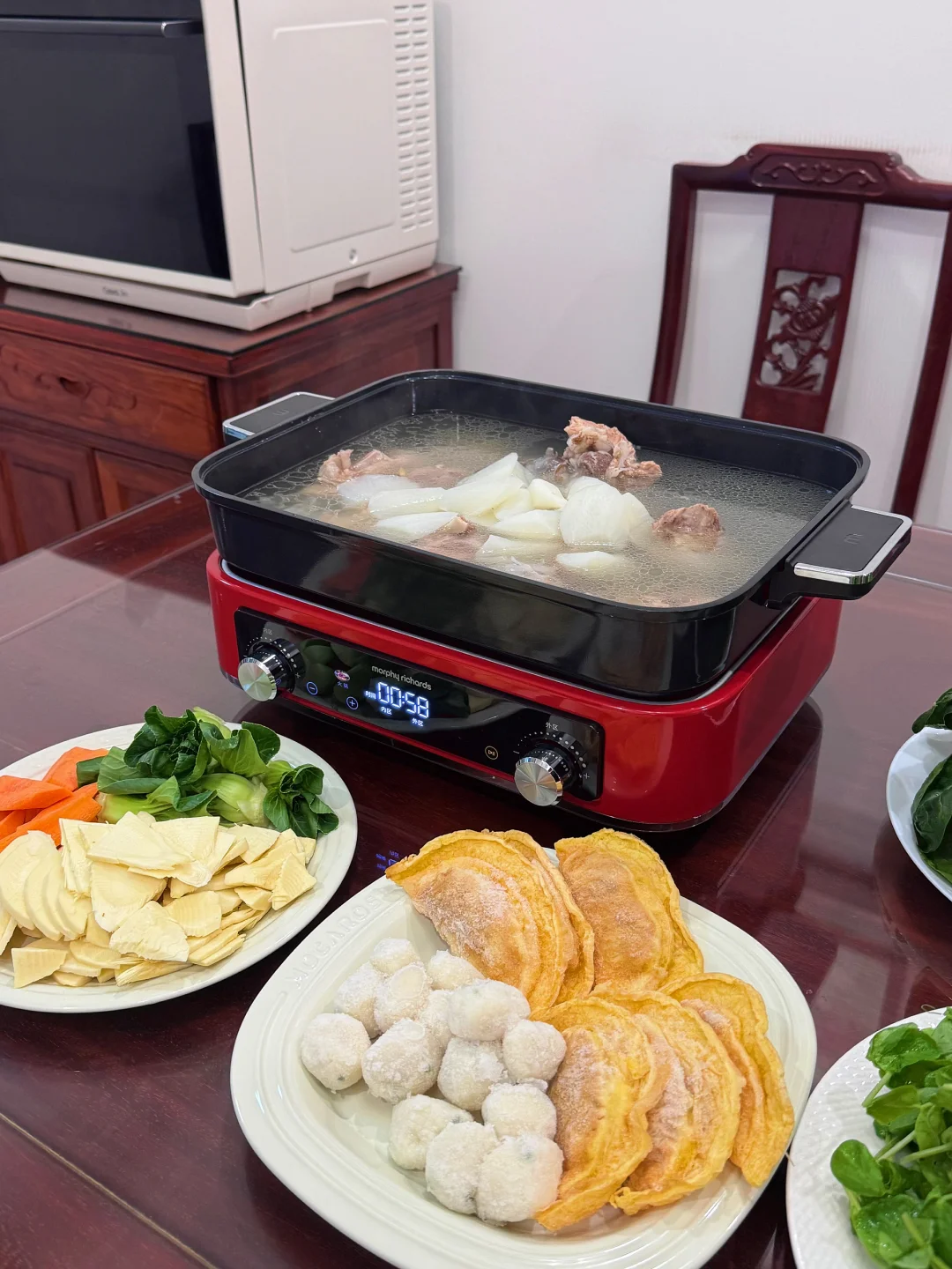 “苏B小城生活 冬天的幸福围坐在家吃暖锅”