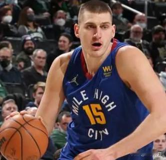 北京时间3月8日11：00，NBA常规赛焦点战卫冕冠军掘金主场迎战东部第一凯尔特