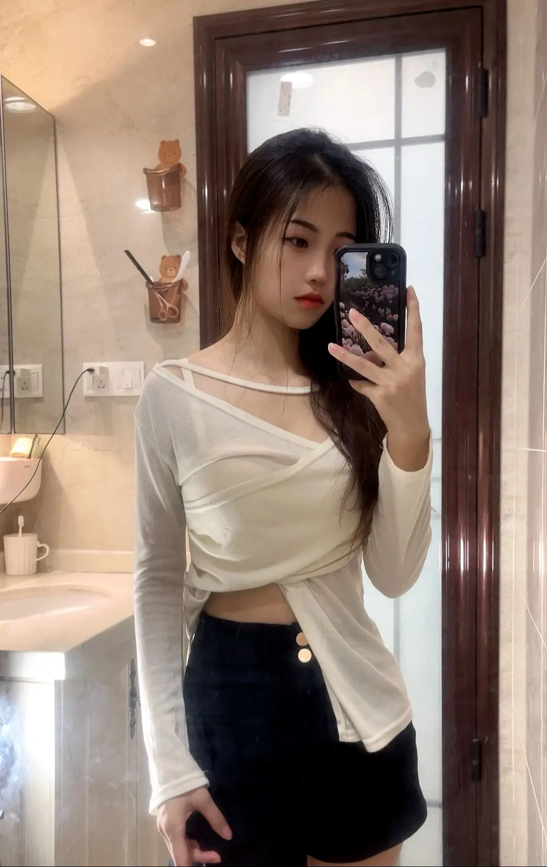 因为心里有个拿过满分的人 所以后来看谁都差点意思
