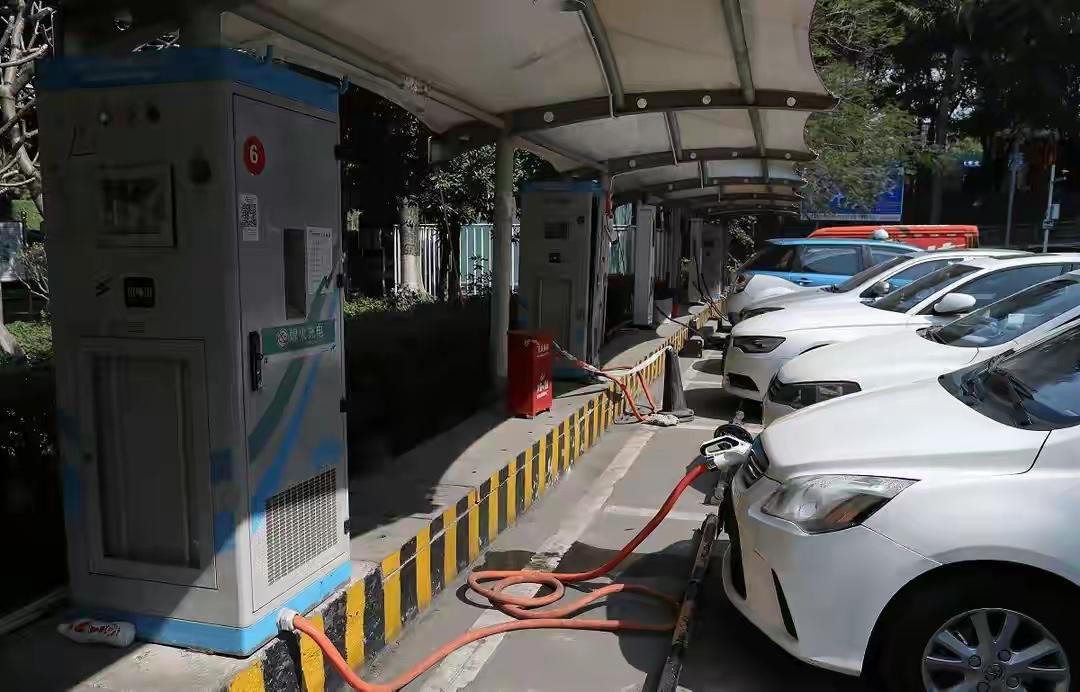 比亚迪马来西亚工厂遇“铁律”停工：80%出口，是保护还是壁垒？
为比亚迪马来西亚