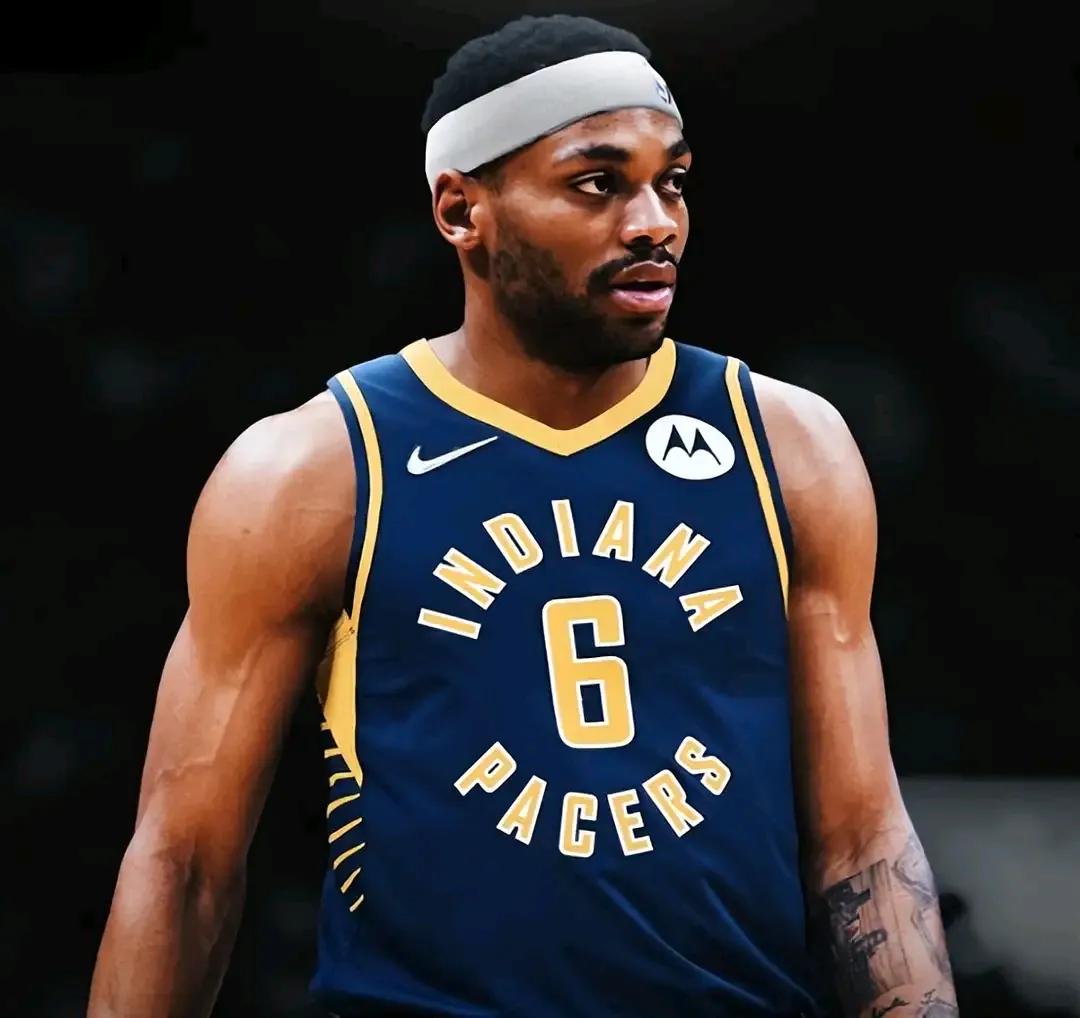 掘金会不会后悔，放走重要轮换布朗，导致替补席没人可用了。
第一，掘金夺冠赛季，替