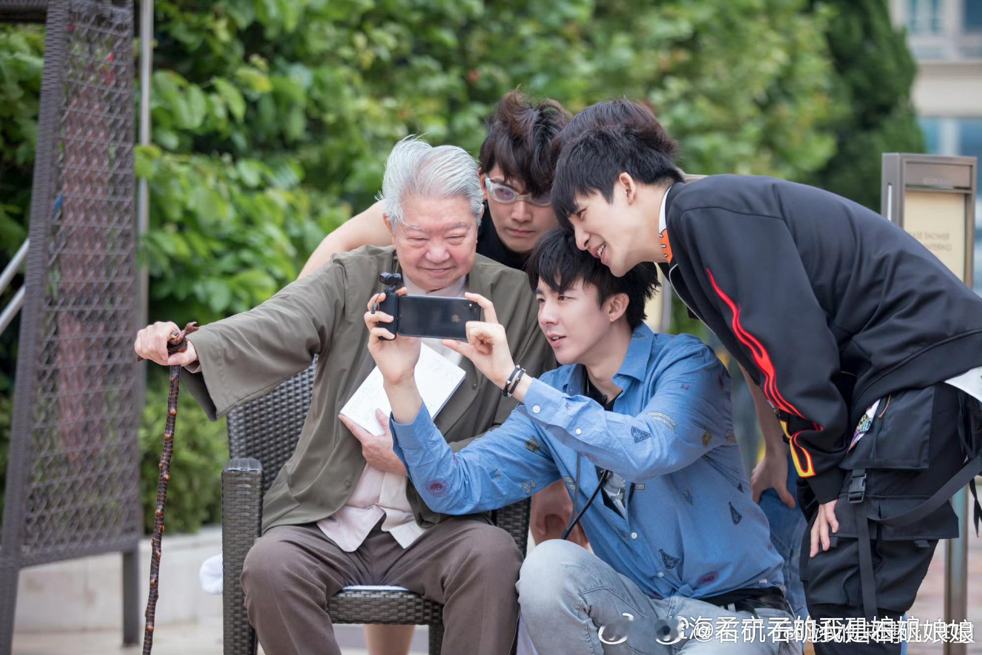 摩登兄弟[超话] 我们的师父合影！​​​