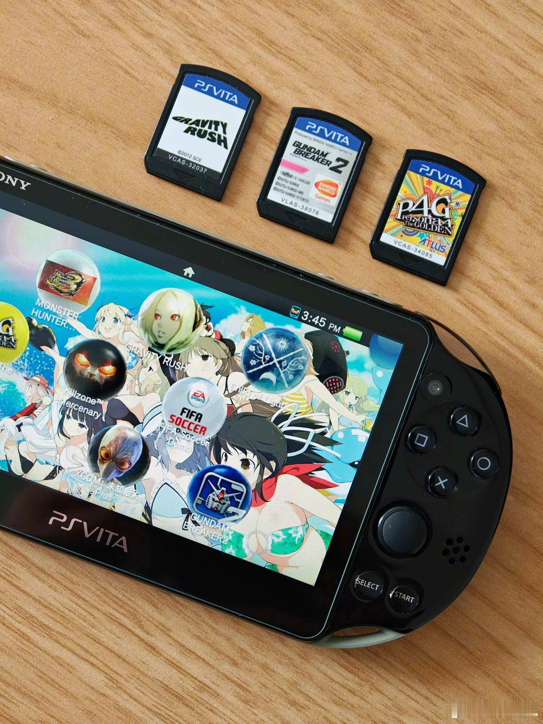 怀旧小抽屉 翻出几张旧卡，还有当年 PSV 上的顶级画质代表作来自：jinzh 