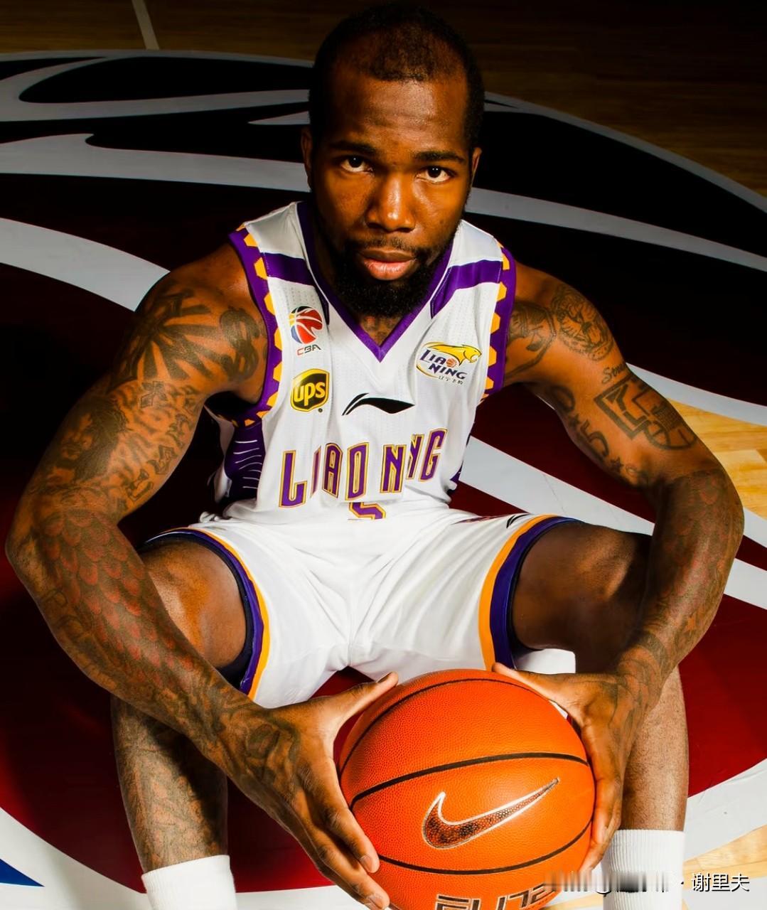输深圳，杨鸣不必太惊慌。我给辽篮推荐一位老熟人外援指定能行，他就是前辽篮外援多米