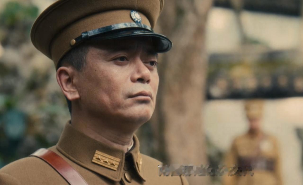 《伟大的长征》：“南天王”陈济棠，为何主动给红军让出通道？

​陈济棠不是盟友，