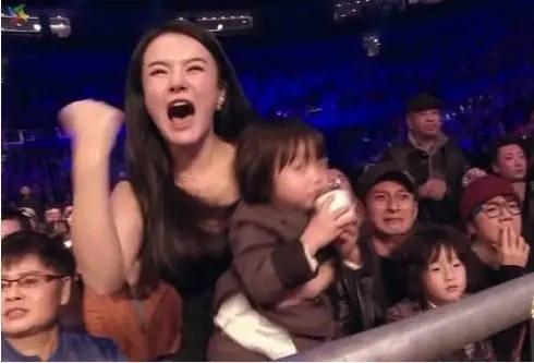冉莹颖:
“我希望他支棱起来！[灵光一闪]
邹市明:
因为你，我支棱大发了![灵