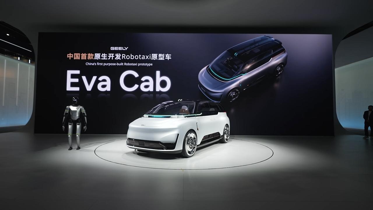 吉利上午车展发了Eva Cab，中国首款原生开发的Robotaxi原型车。注意「