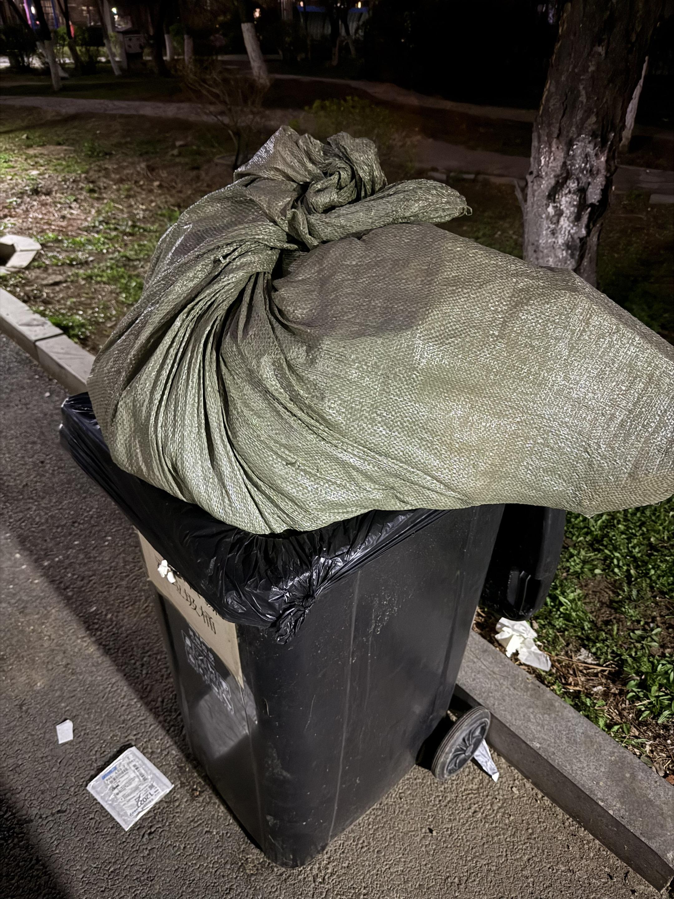 无限期停播。埋葬我的七年