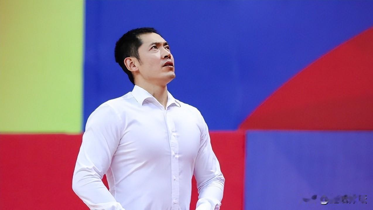 赛事前瞻：广东主场拿北控雪耻？

今晚，本赛季CBA联赛继续进行，其中，广东队将