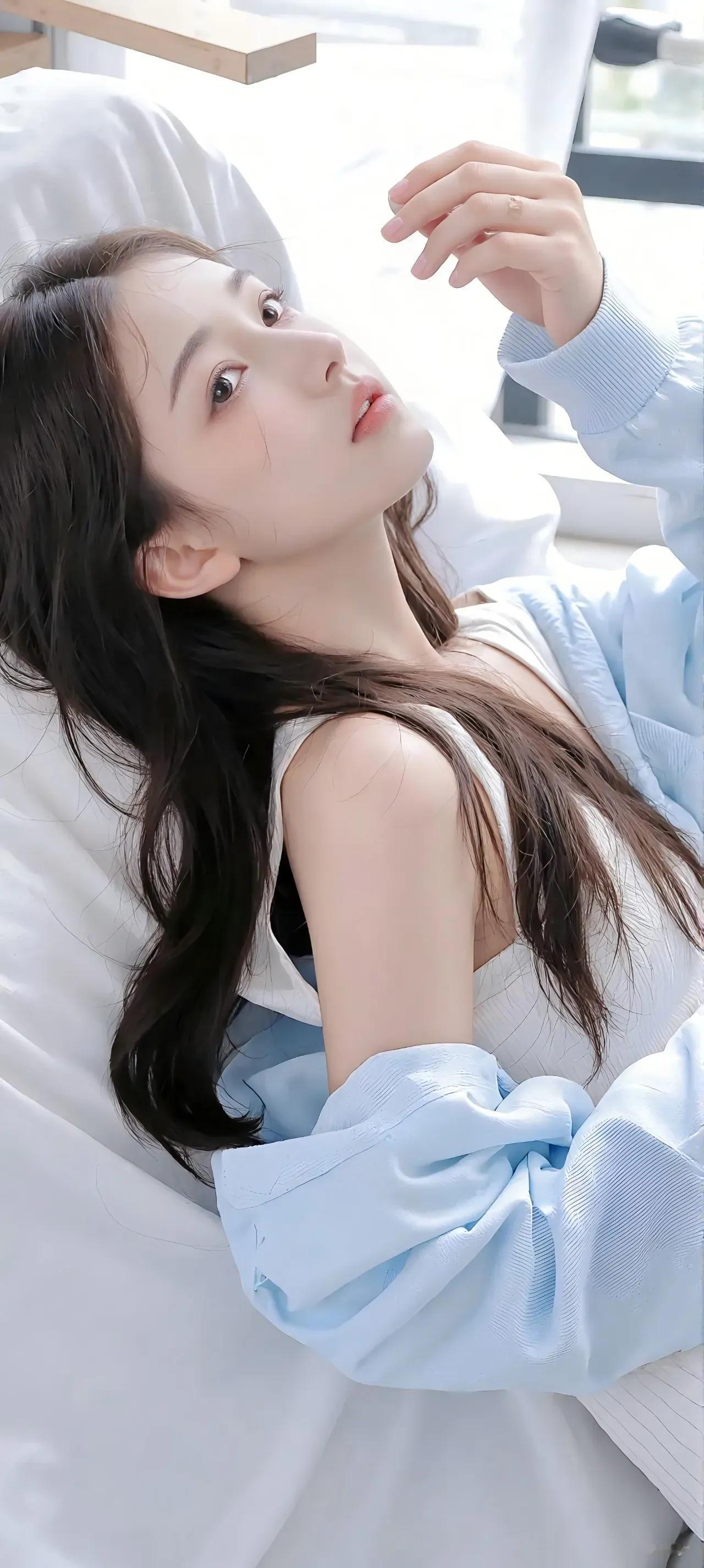 阳光洒落，少女慵懒，温柔如梦高清美女 美女小姐姐 美女高清写真 手机壁纸温柔系美