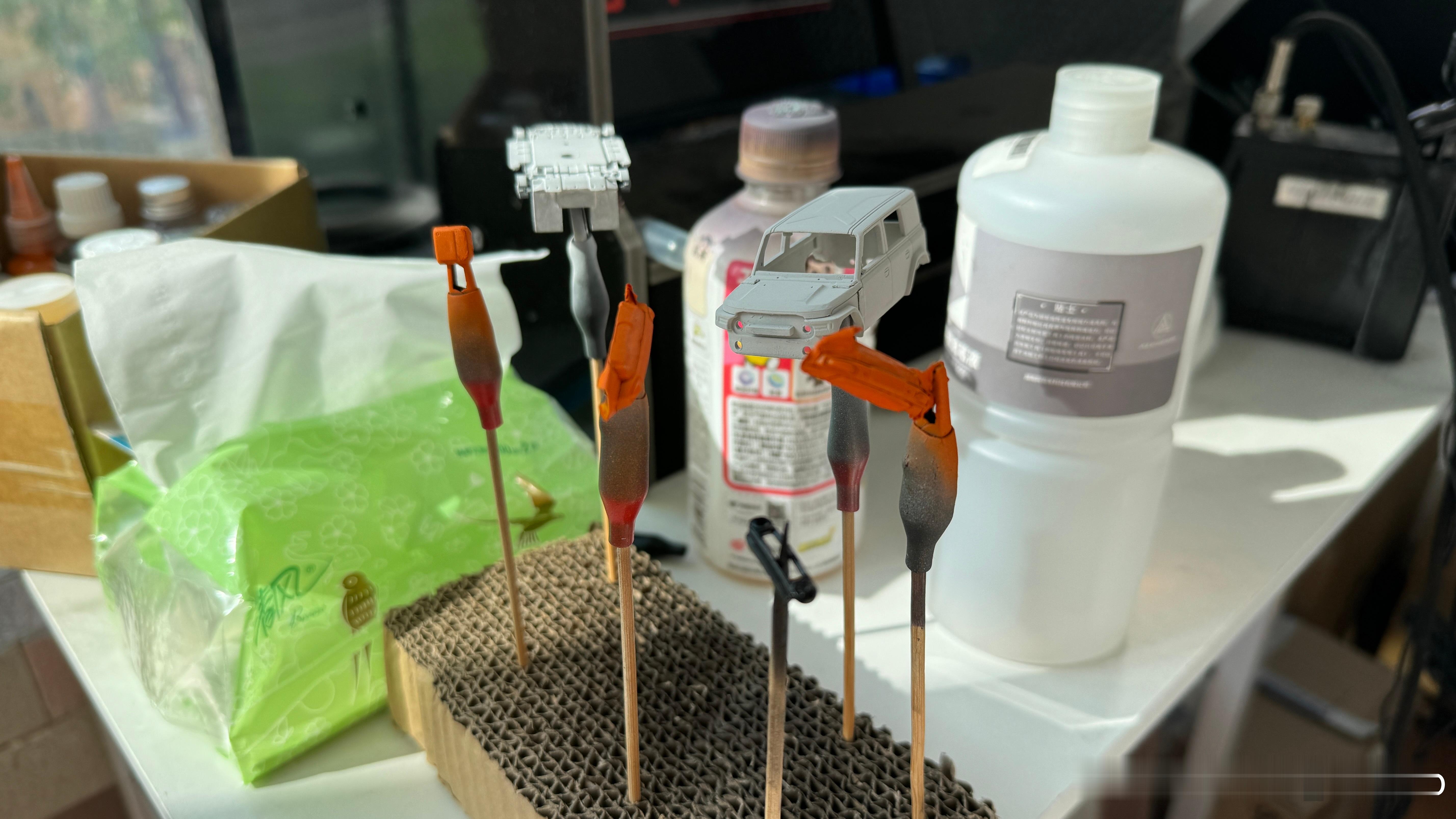 汽车模型[超话]  天儿不错今天专注造车 ​​​