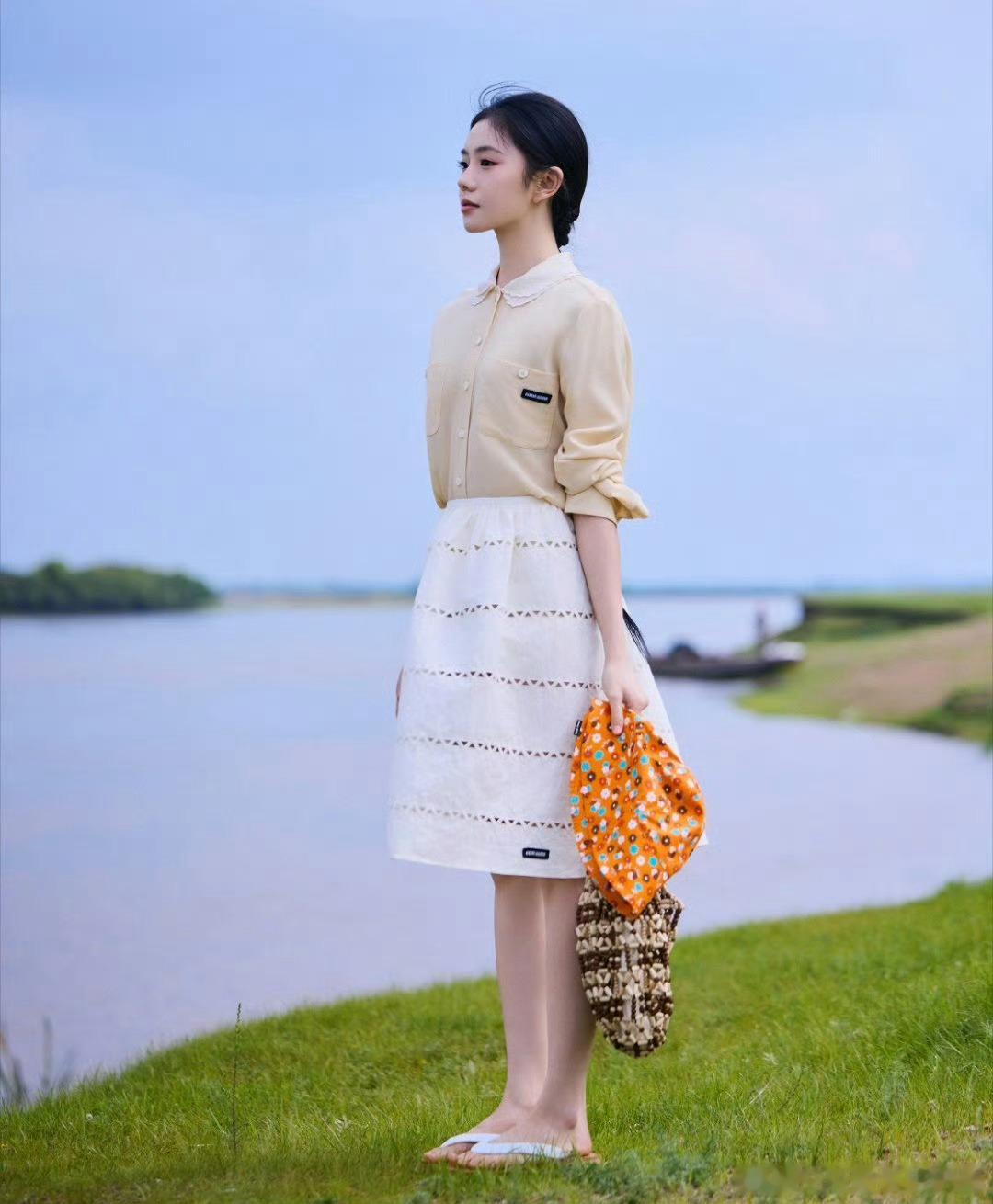 赵今麦、刘浩存、李庚希最新同商务大片，你Pick谁？ 