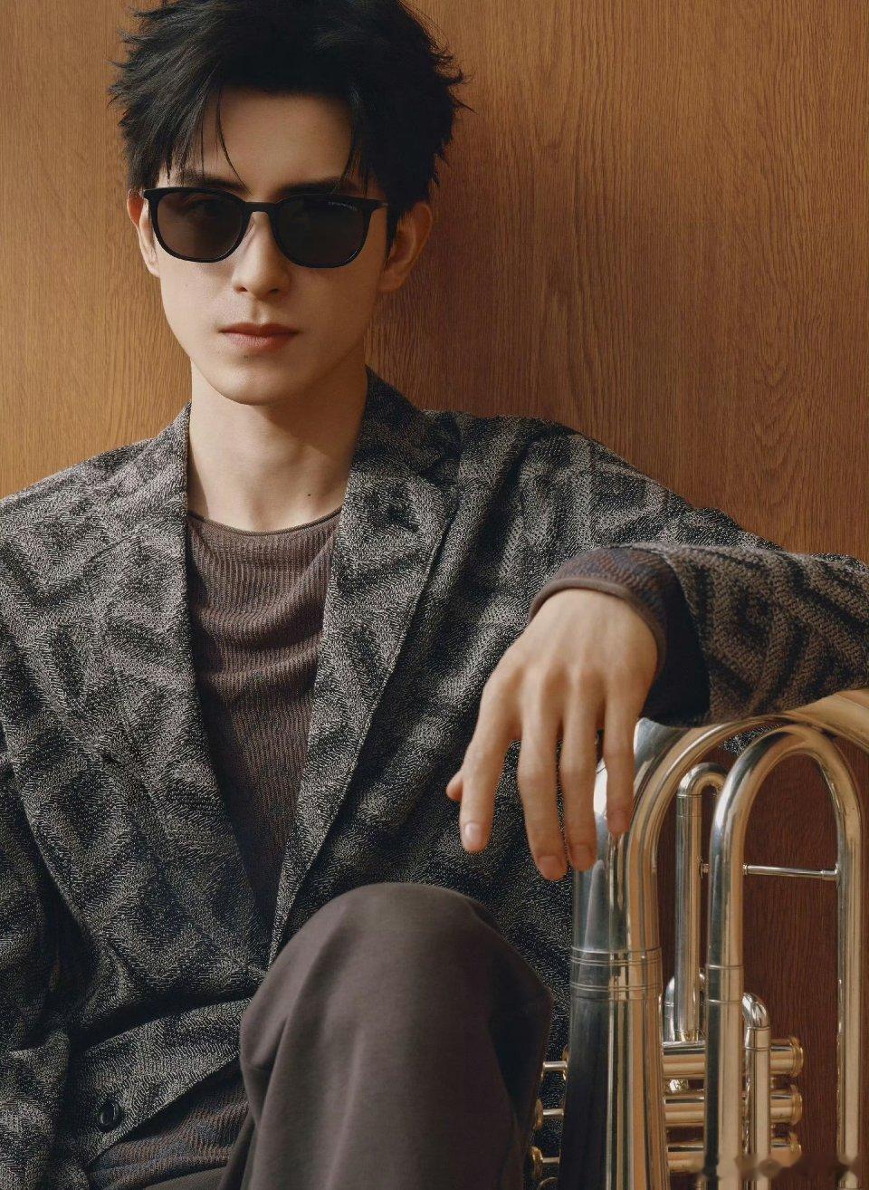 敖瑞鹏 官宣Emporio Armani 大中华区及亚太区男士腕表及配饰形象代言