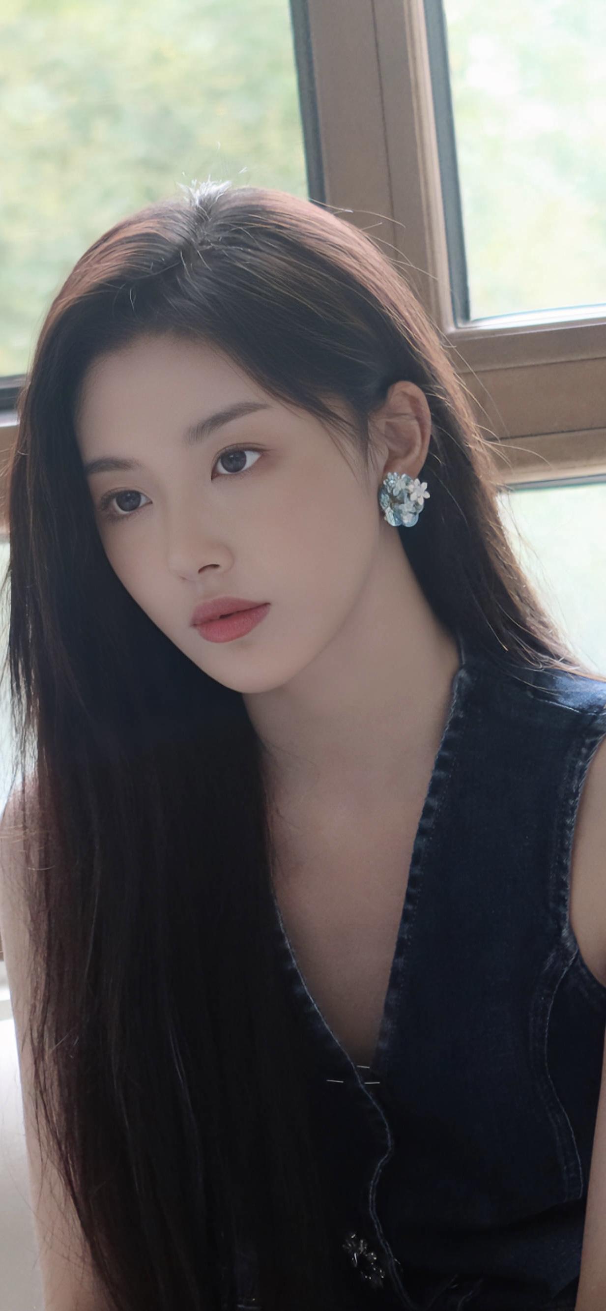 美女壁纸-第5982期-孔雪儿