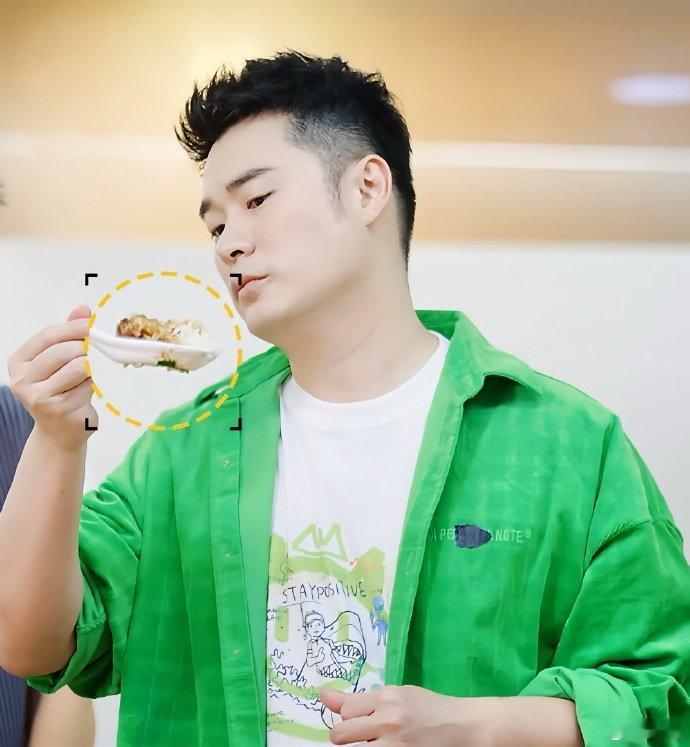 陈赫屡败屡败屡败屡战就算次次失利，也要保持斗志，这就是陈赫态度 