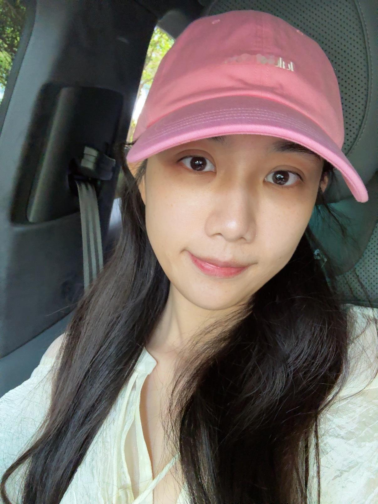 早安～还没消肿就开始工作喽🧱卷妹的唠嗑早安