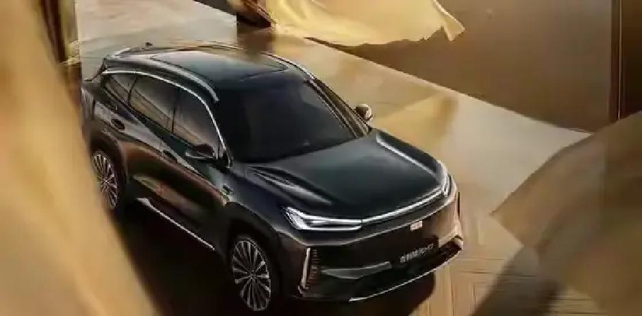 前天2月2日，吉利银河直接甩出银河M7官图，这台中级插混SUV一亮相，就把市场搅