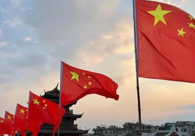 中国已经做好最坏打算了！ 不是派兵，不是站队，而是曾把粮仓、管线、中亚通道和人民
