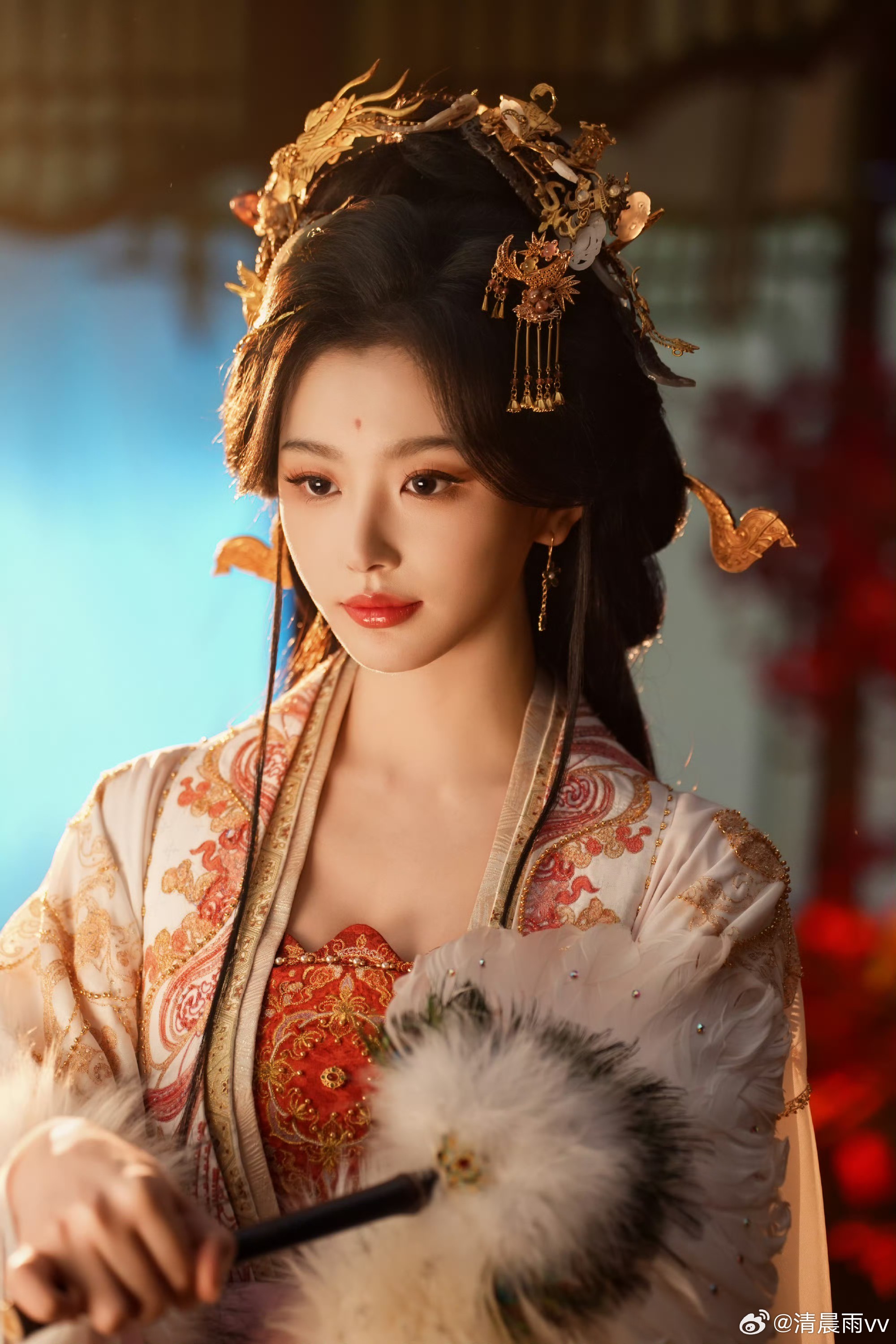 孔雪儿去哪儿进修的演技她读懂了角色坚韧的内核，所以演绎出来的反击和算计都有理有据