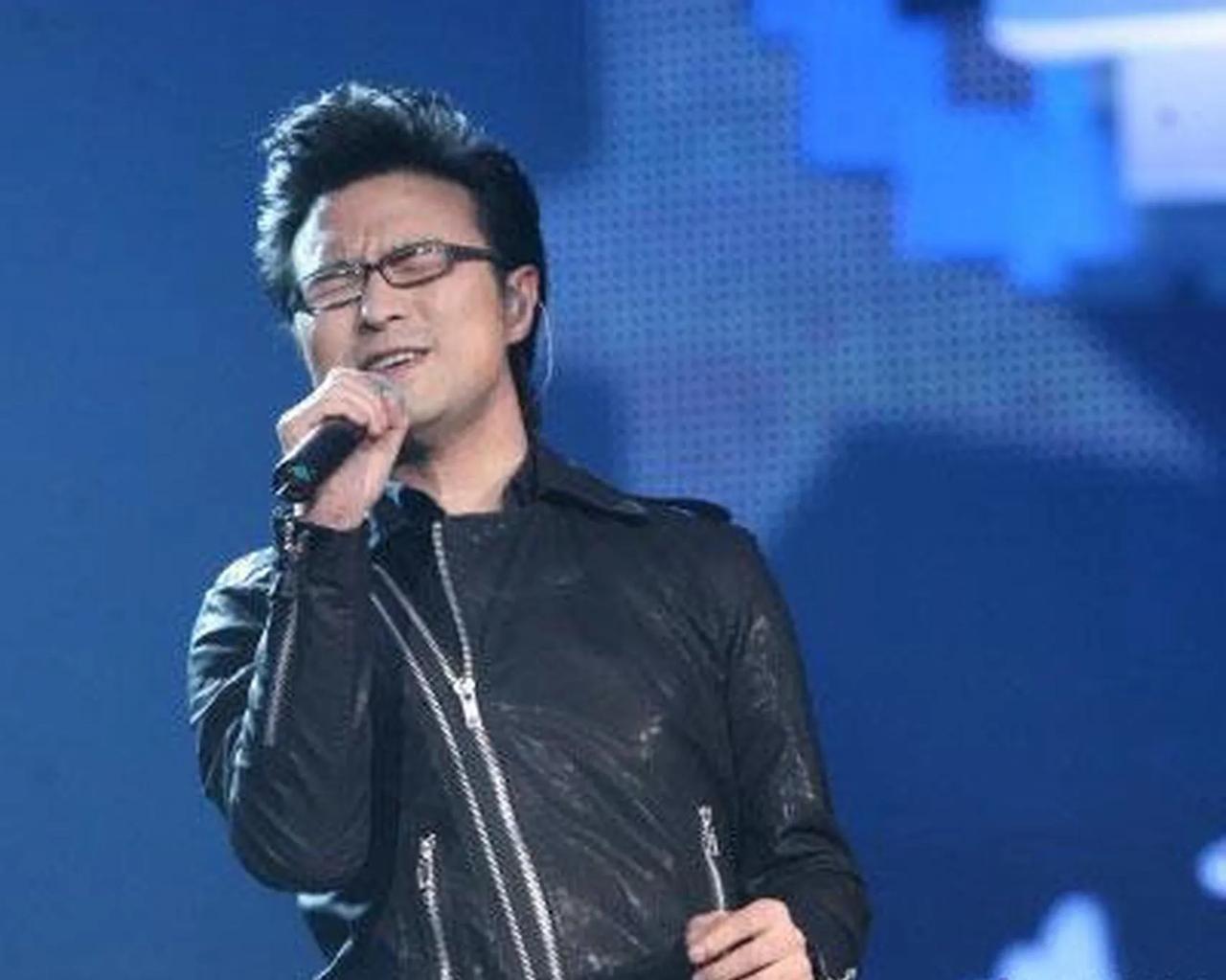 汪峰的灵感来自于不断的婚姻诱发？

汪峰有了新的恋情，新女友也在抖音上进行了表白