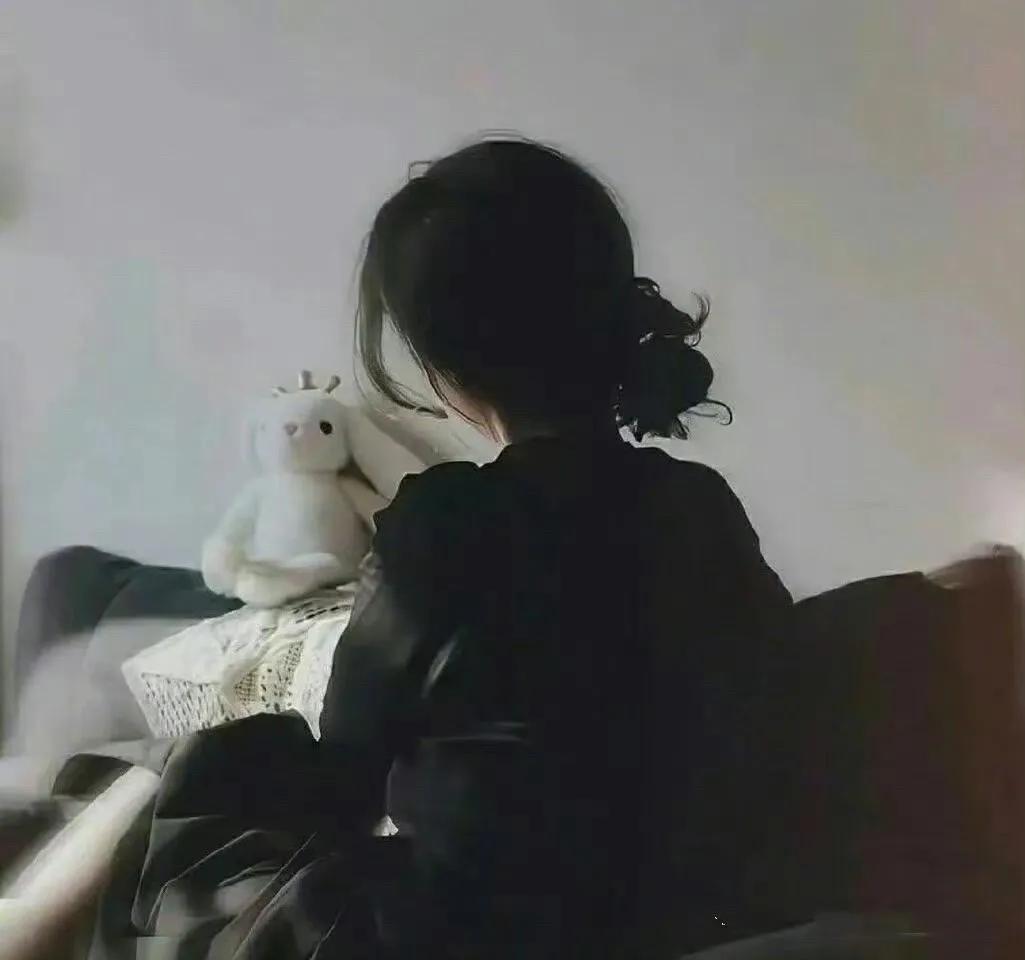 很喜欢蒋勋在《生活十讲》说的这段话：

如果你关心的是结局，是答案，是目的，你就