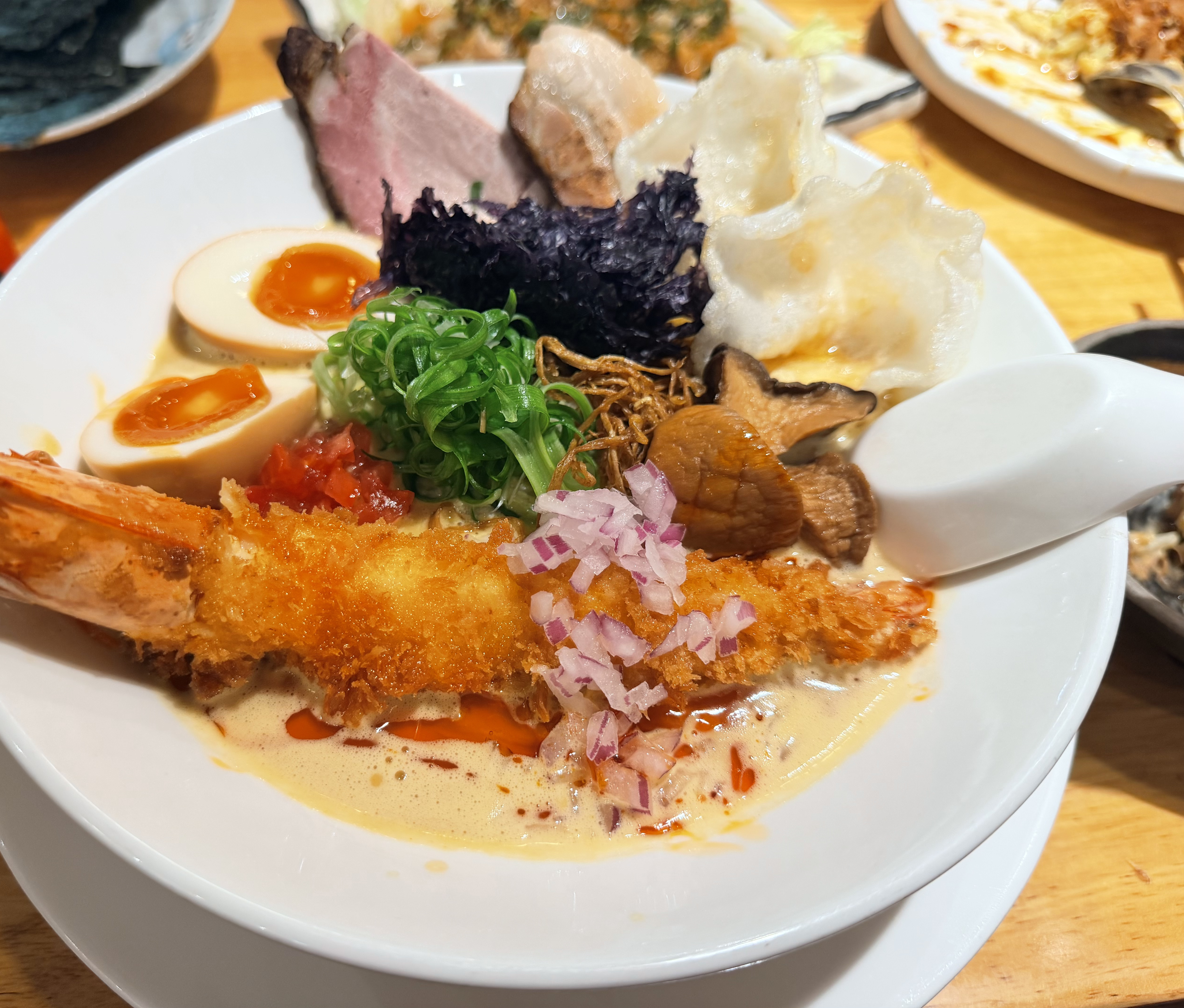 好好吃饭。 