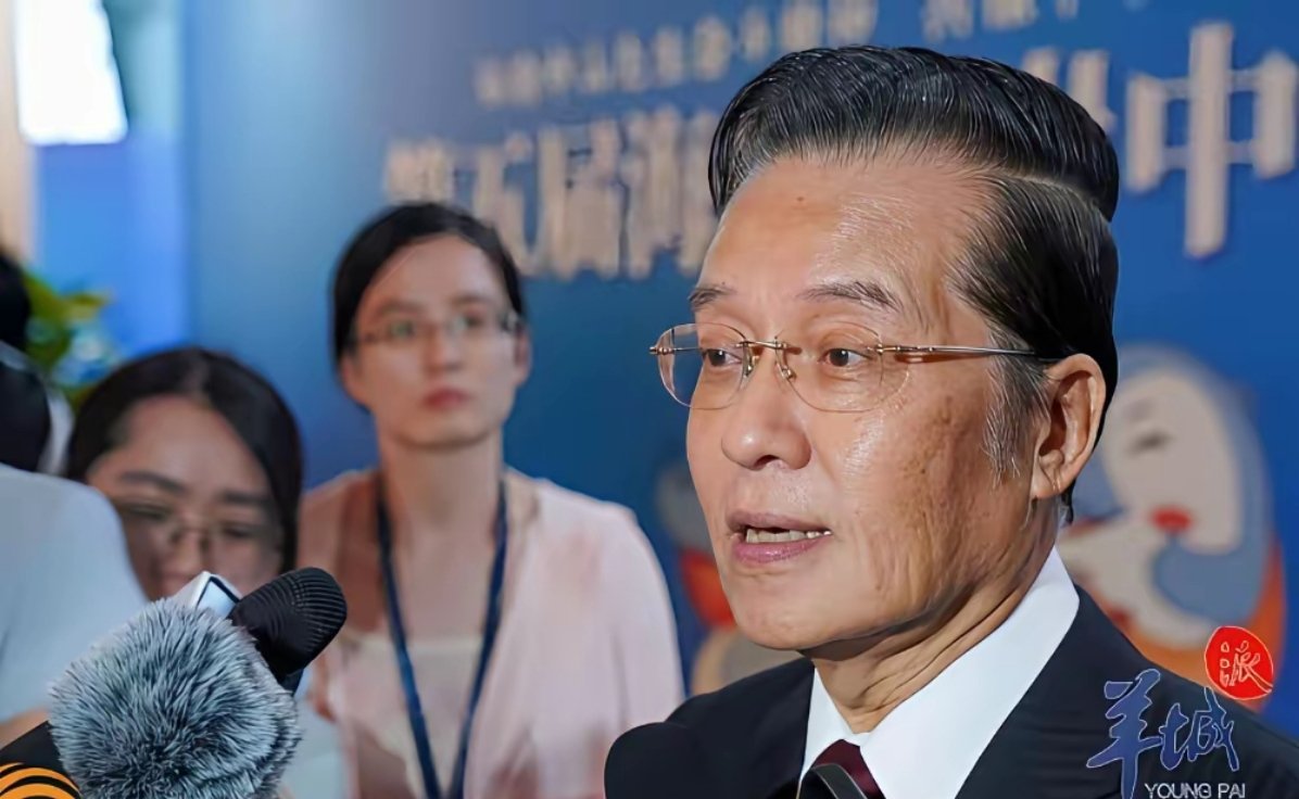 国民党副主席张荣恭：要和平就必须统一，不统一就没有和平，单讲和平而不讲统一是假和